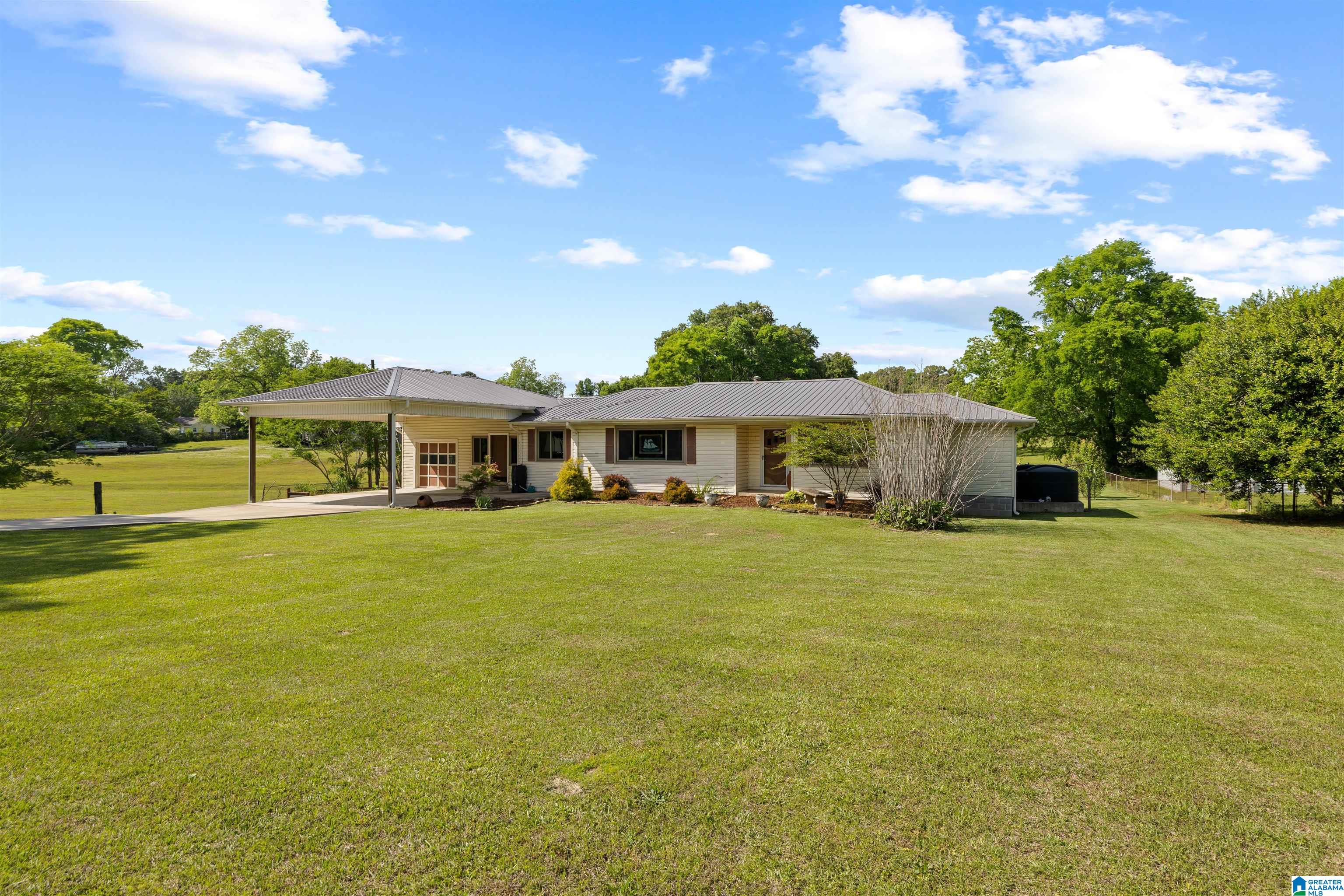 Homes for sale in Mount Olive, AL | 397 Avon Circle, Mount Olive, AL 35117 | MLS# 21450351