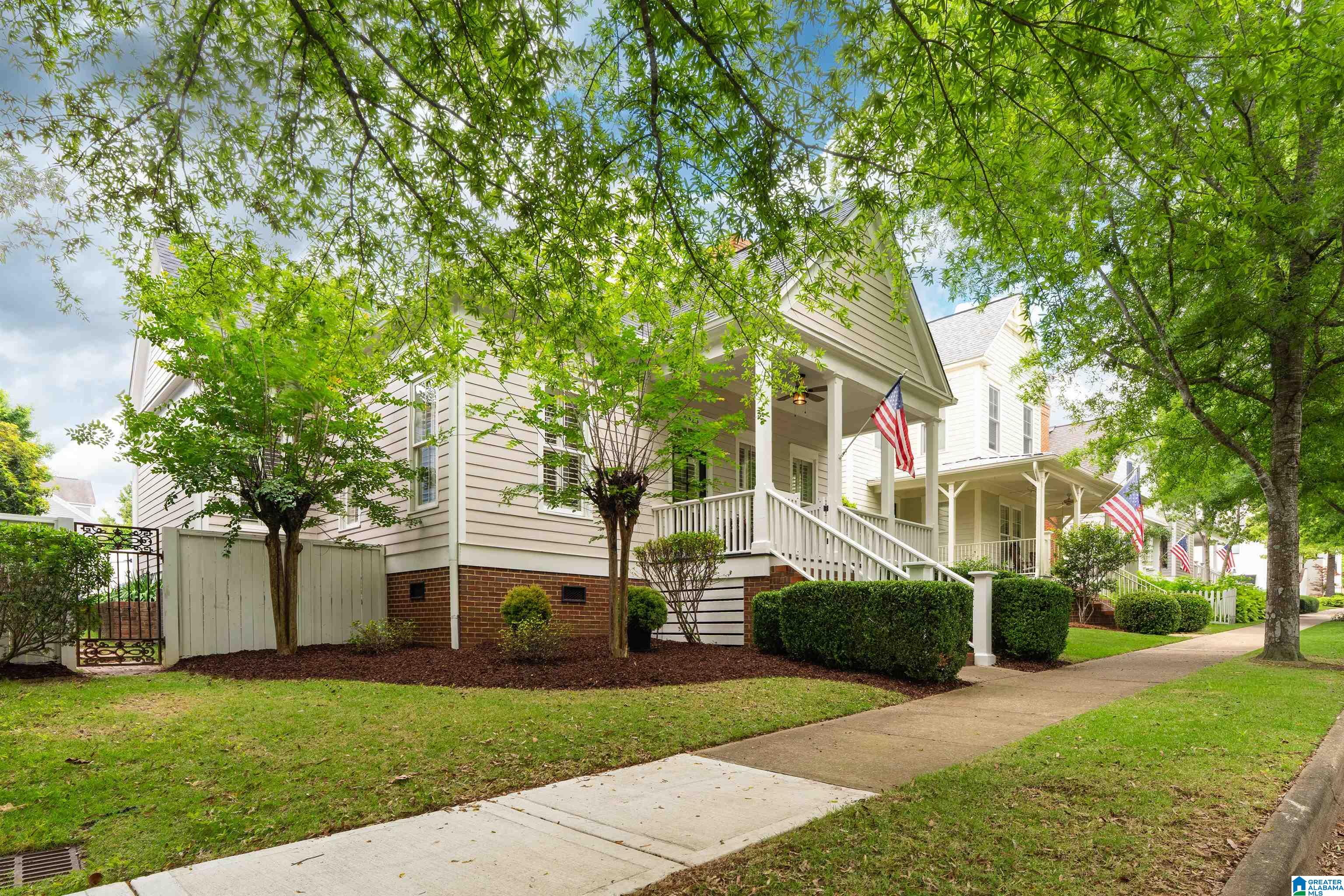 Photo 3 of Single family home for sale at 4325 Village Green Way, Hoover, AL 35226 | MLS# 21450381 | Listing updated on 2026-05-15