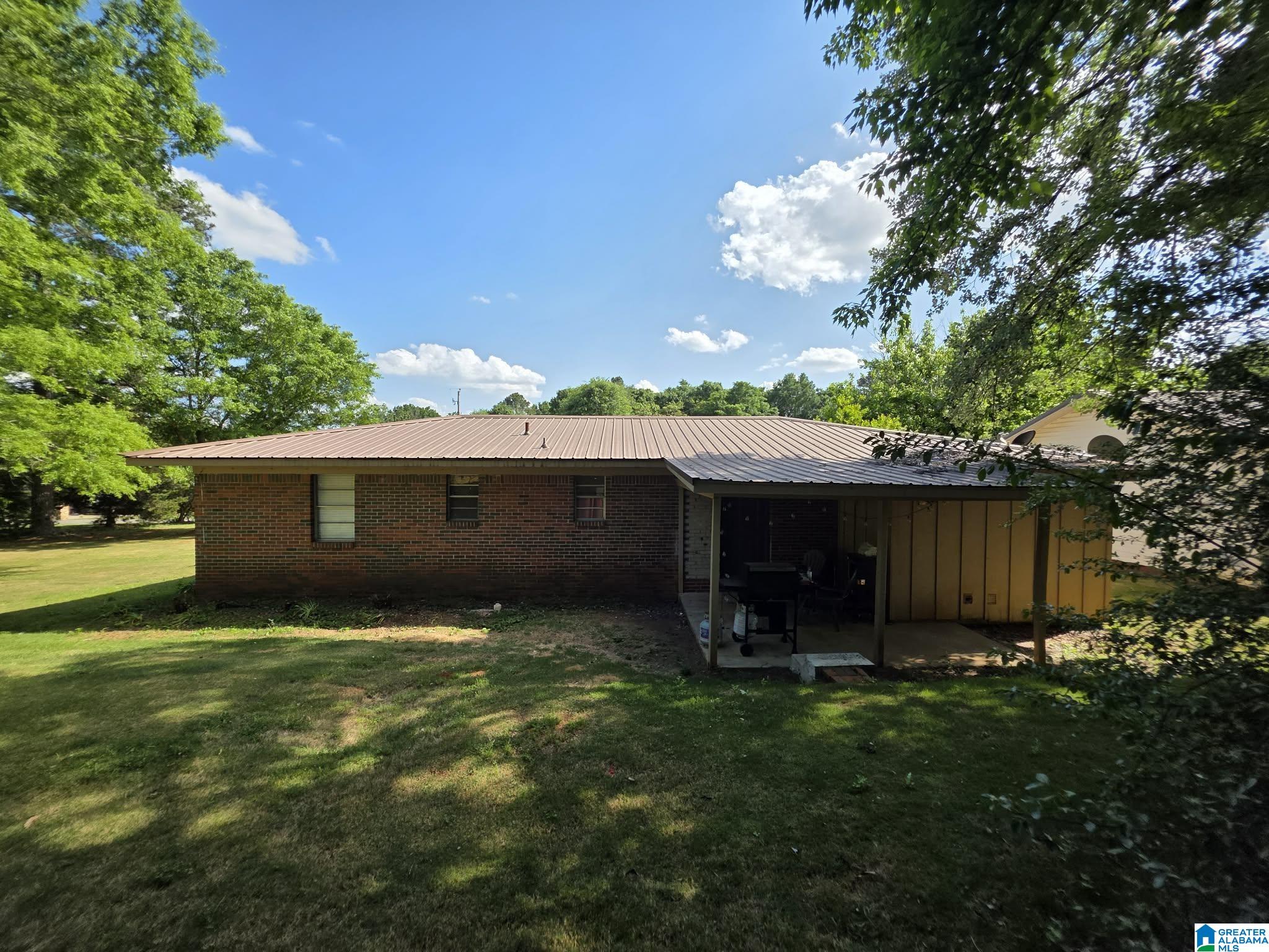 Homes for sale in Talladega, AL | 113 Ridgeview Road, Talladega, AL 35160 | MLS# 21450416