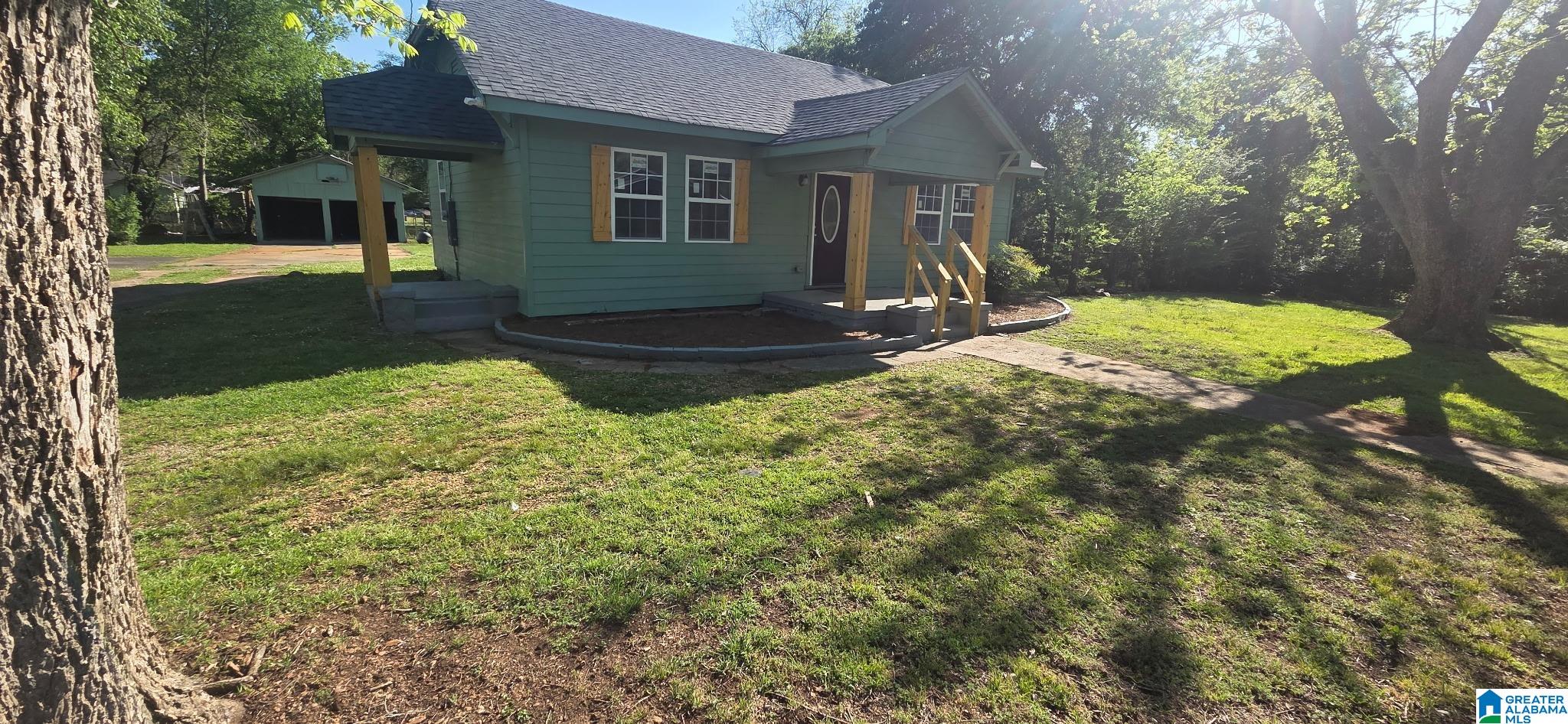 Homes for sale in Birmingham, AL | 3233 Cedar Avenue Sw, Birmingham, AL 35221 | MLS# 21450449
