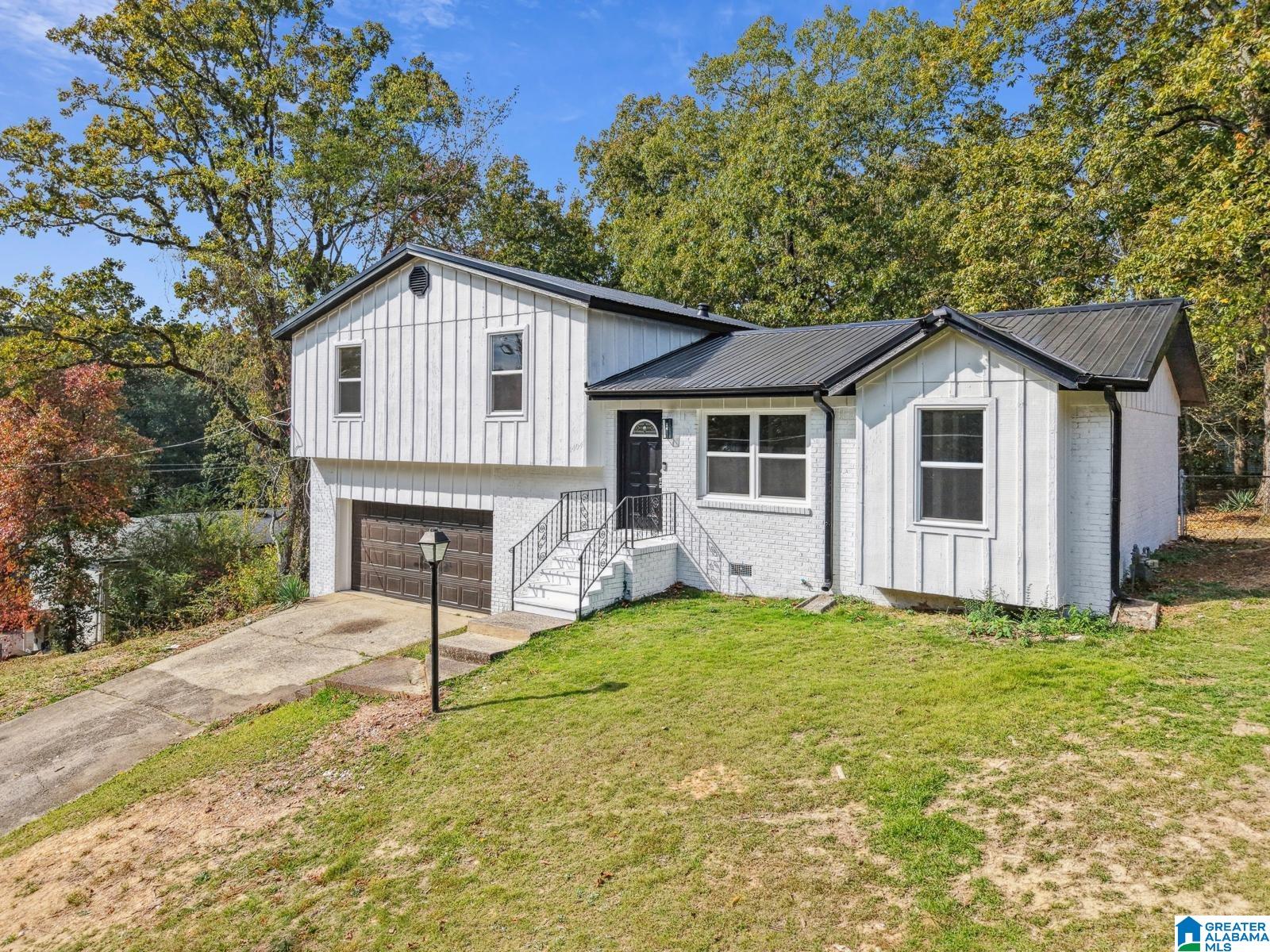 2nd image of 1404 4th Pl Nw, Center Point, AL 35215 | MLS# 21450454