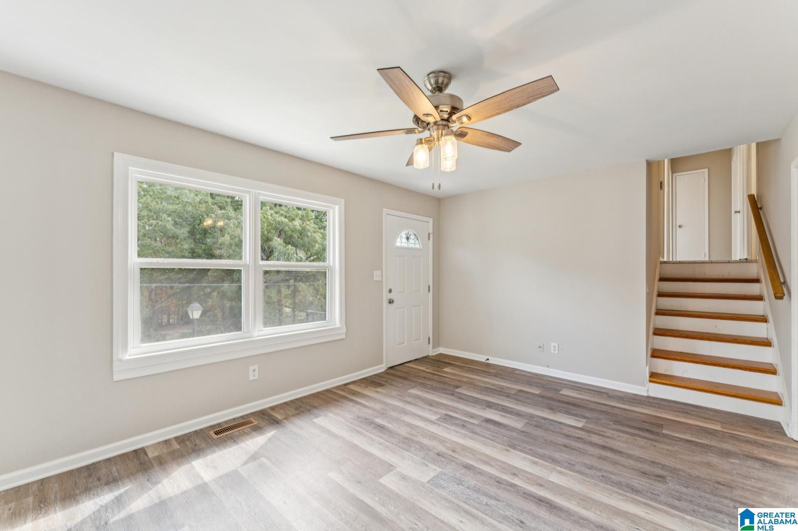 Photo 3 of Single family home for sale at 1404 4th Place Nw, Center Point, AL 35215 | MLS# 21450454 | Listing updated on 2026-05-12