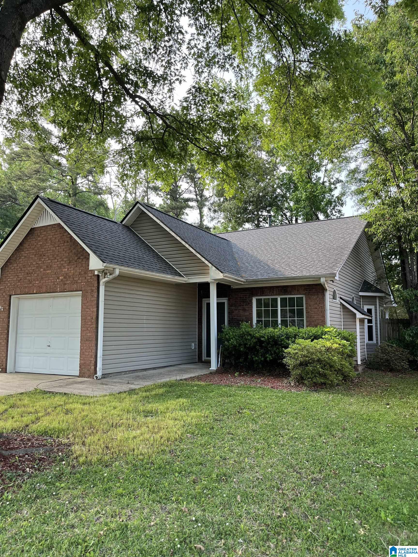 Homes for sale in Helena, AL | 9358 Brook Forest Circle, Helena, AL 35080 | MLS# 21450469