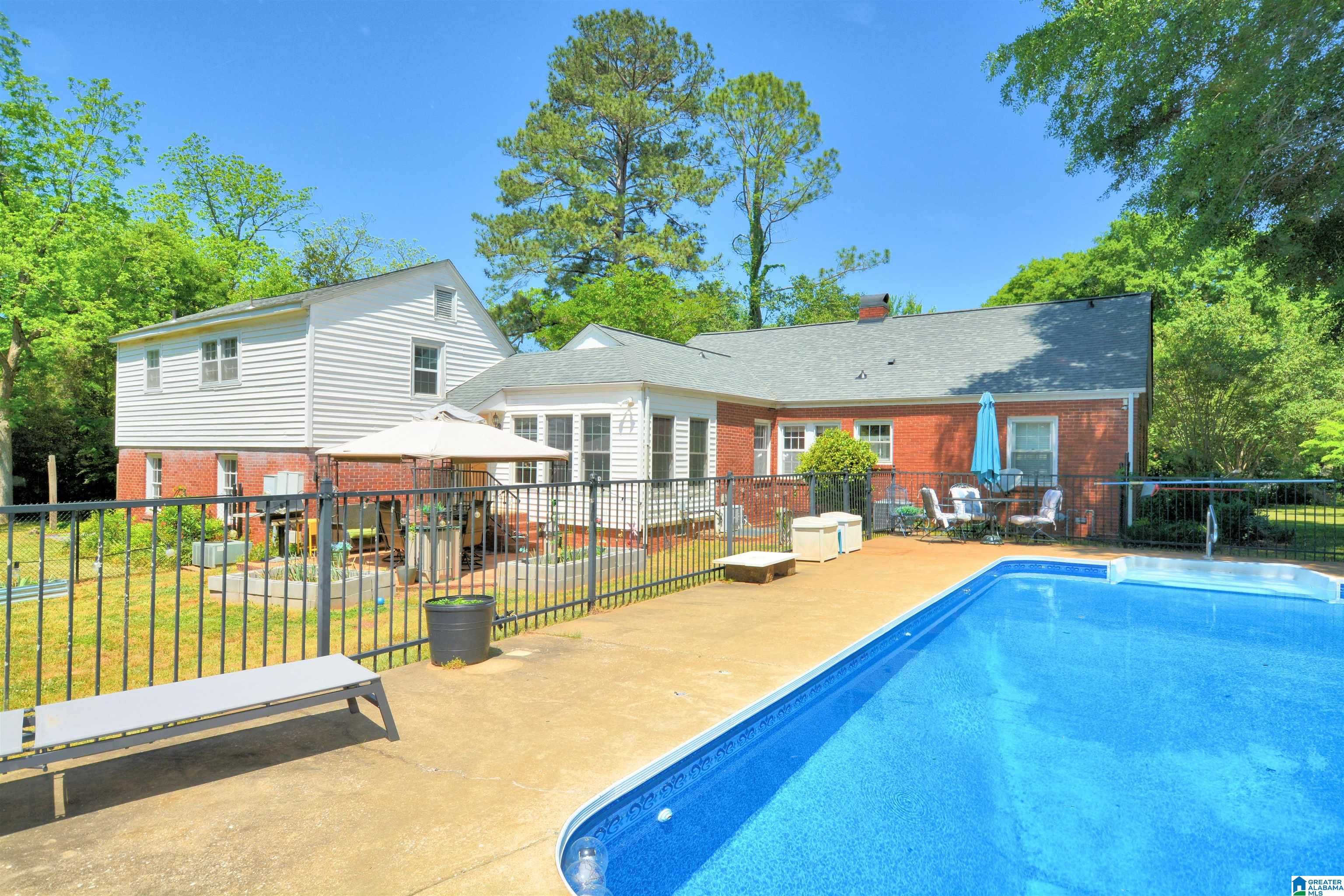 4th image of 613 Hillcrest Dr, Talladega, AL 35160 | MLS# 21450539