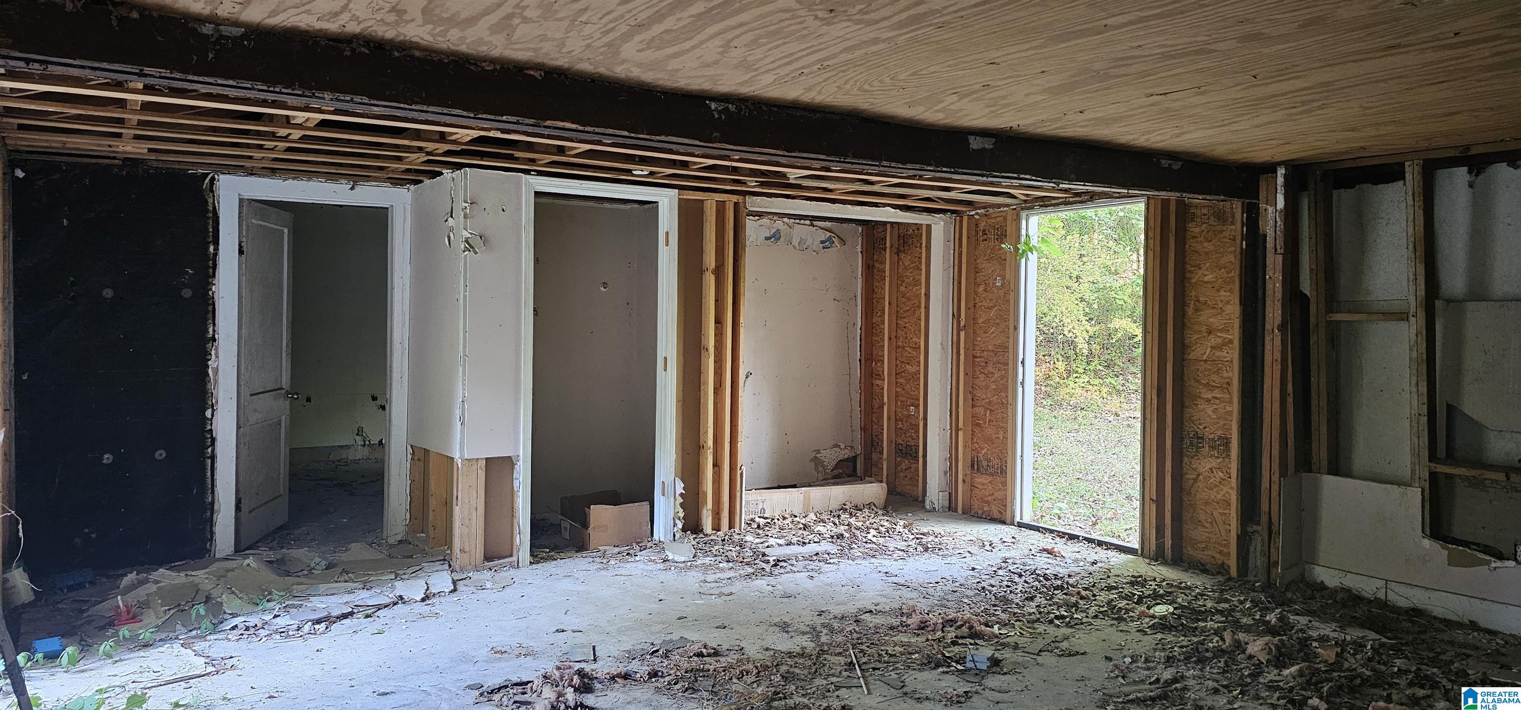 Photo 3 of Single family home for sale at 1214 5th Avenue, Birmingham, AL 35228 | MLS# 21450636 | Listing updated on 2026-04-23