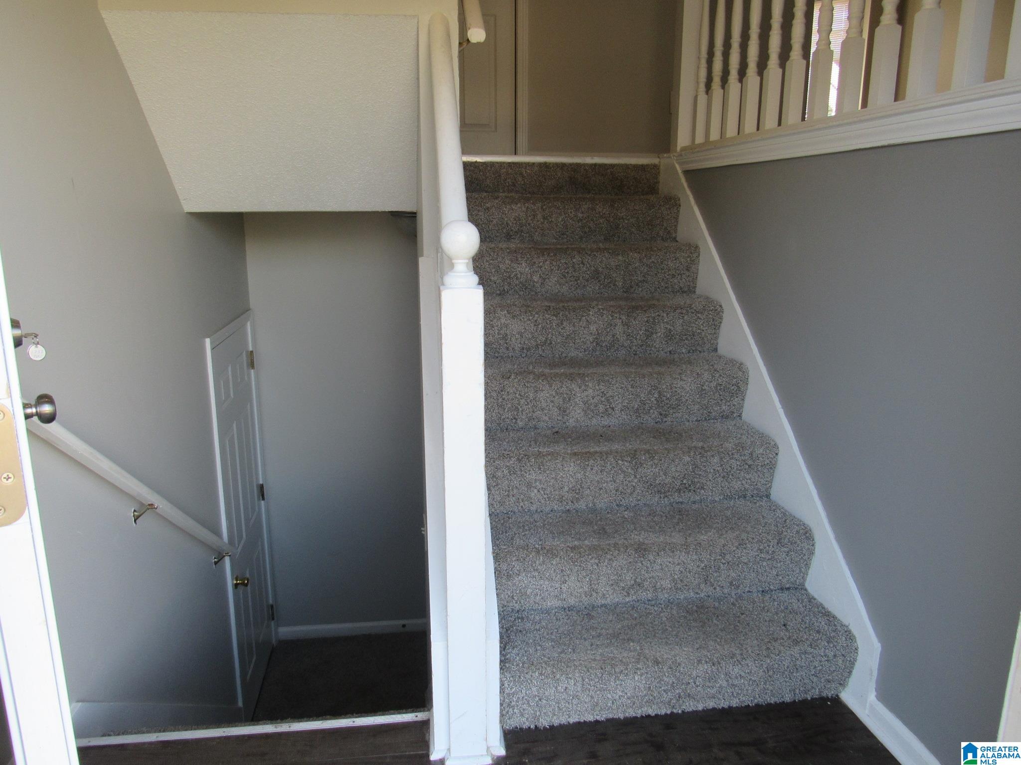 Photo 2 of Sale Pending at 1737 Molly Ln, Birmingham, AL 35235 | MLS# 21450639 | Listing updated on 2026-07-31