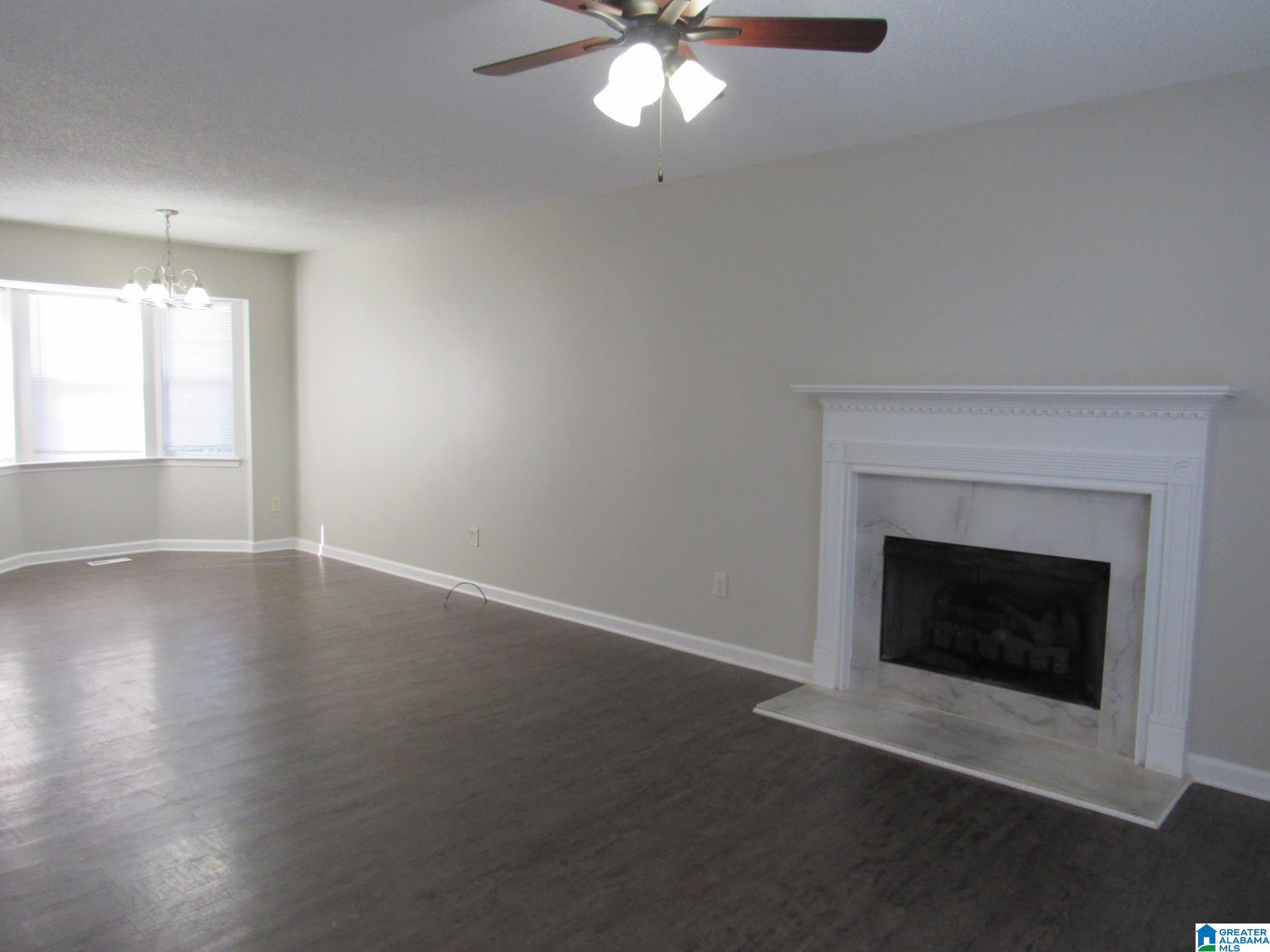 Photo 3 of Sale Pending at 1737 Molly Ln, Birmingham, AL 35235 | MLS# 21450639 | Listing updated on 2026-07-31