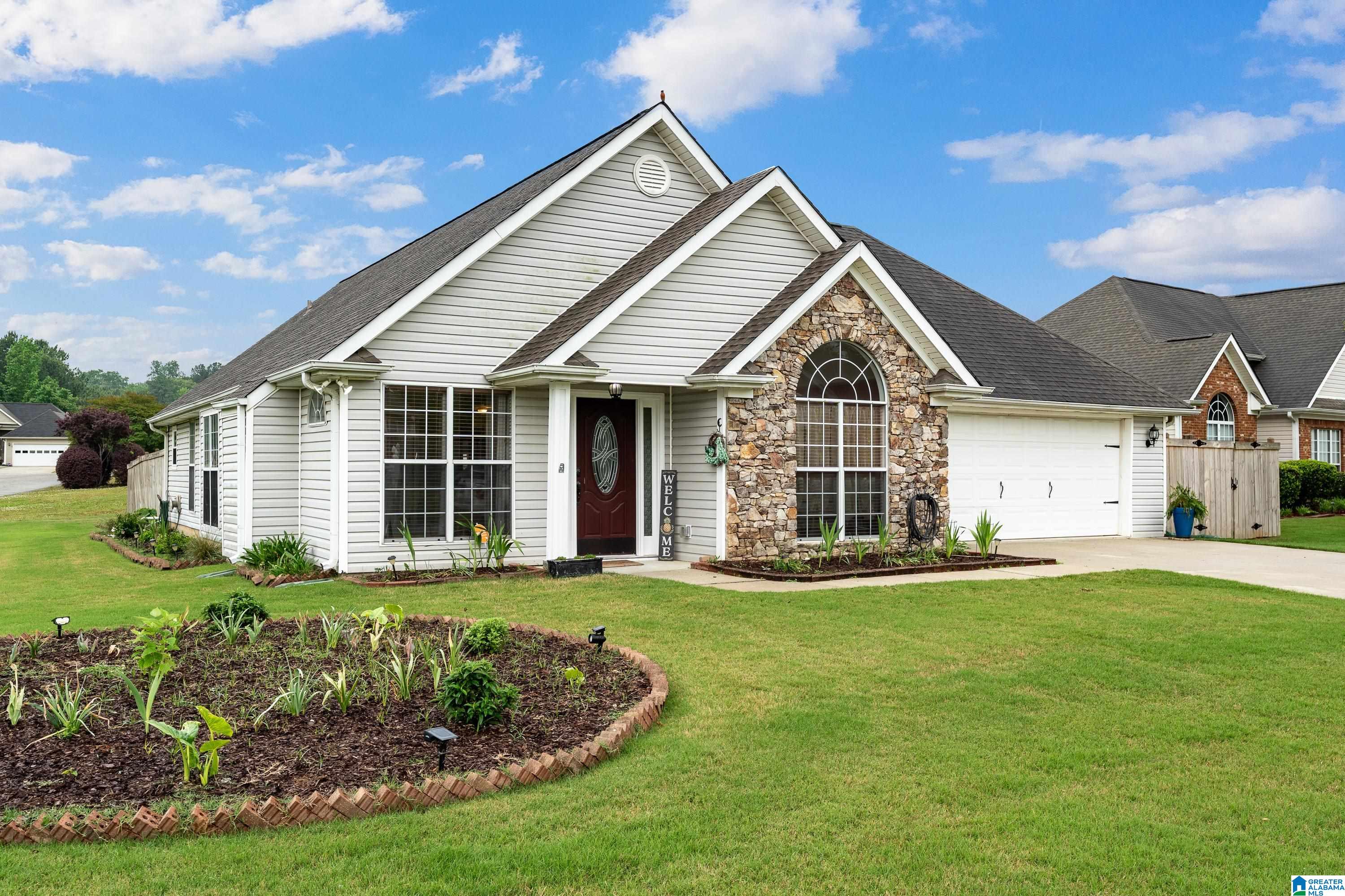 3rd image of 169 Camden Cove Parkway, Calera, AL 35040 | MLS# 21450641