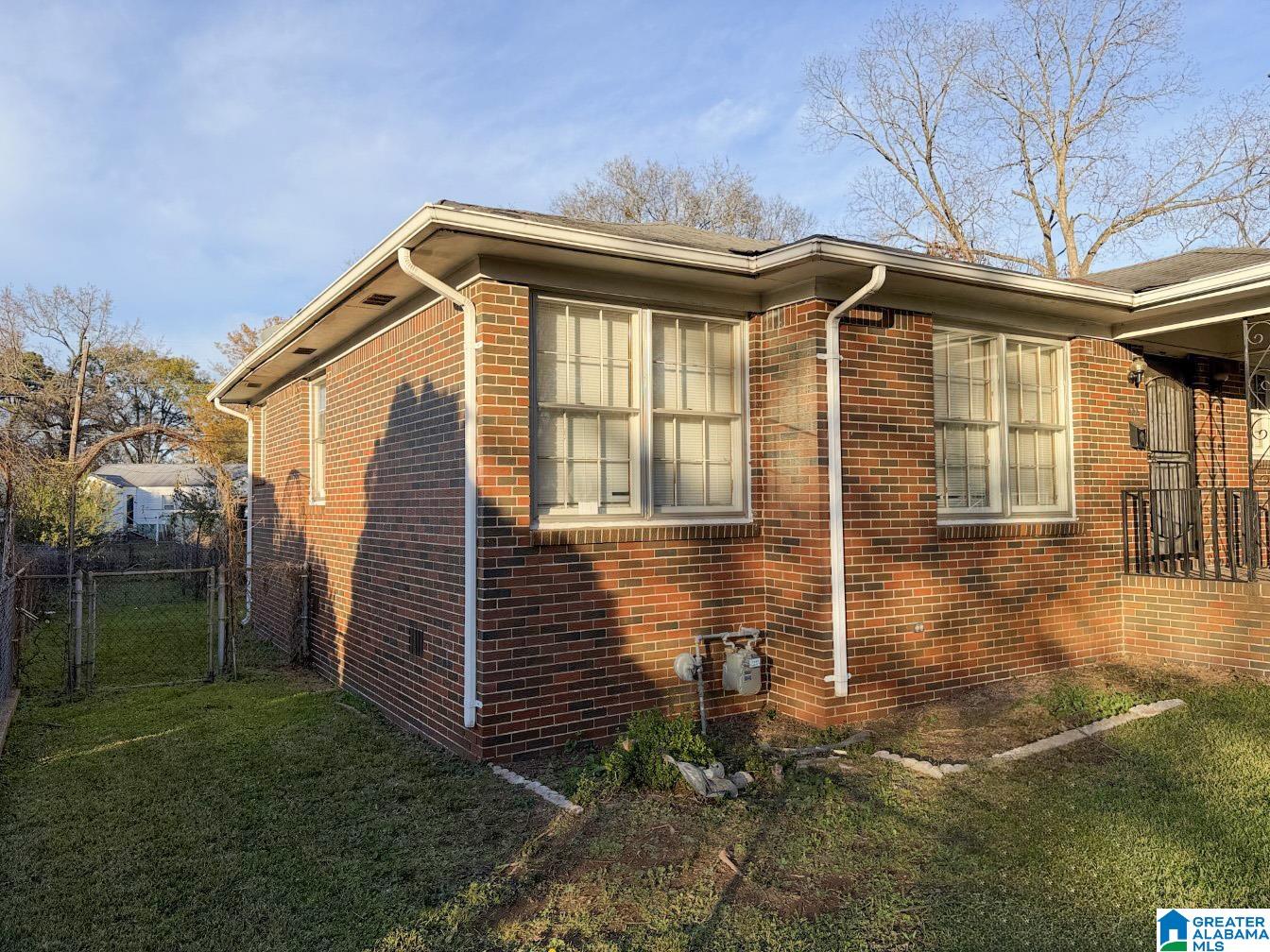 Homes for sale in Fairfield, AL | 604 40th Pl, Fairfield, AL 35064 | MLS# 21450653