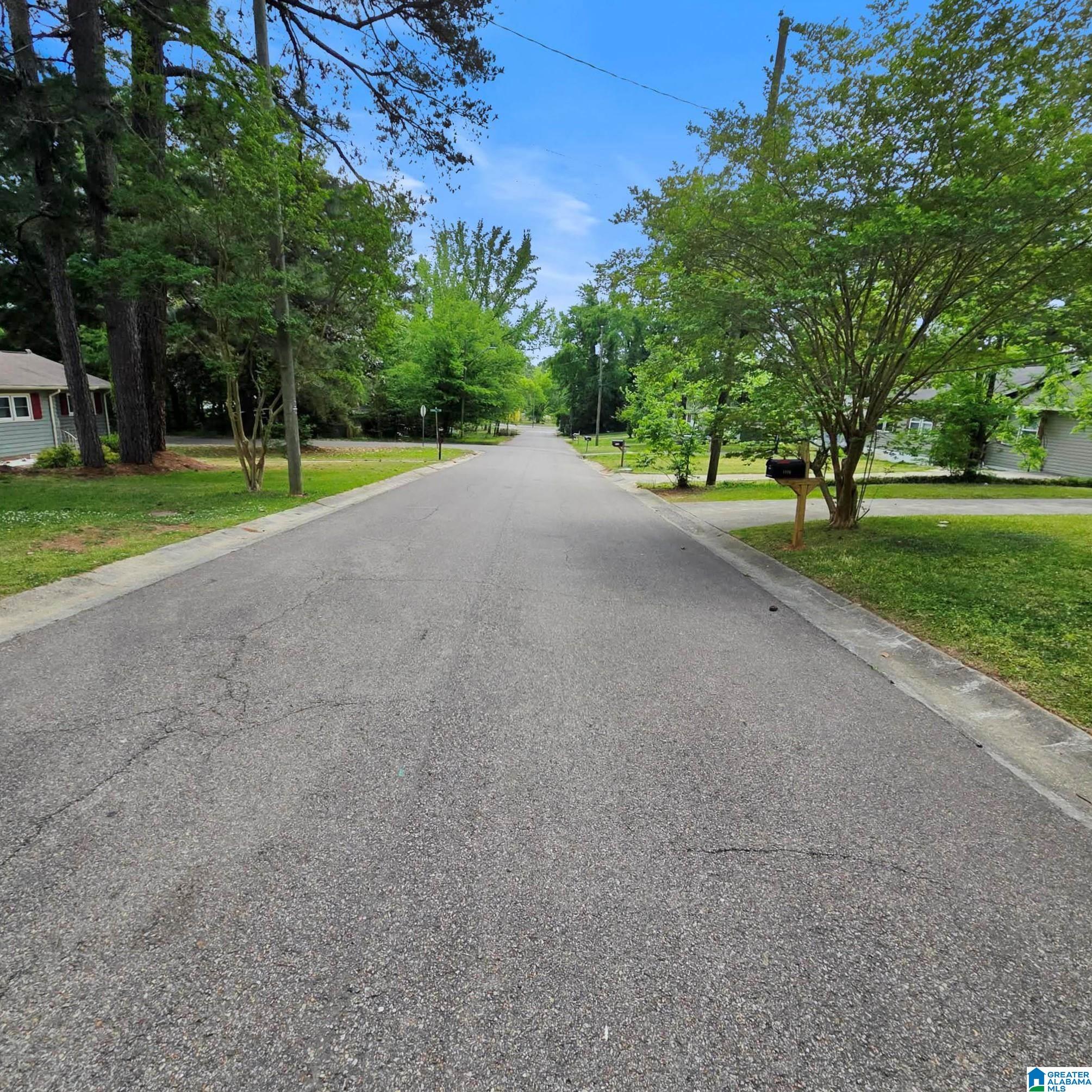 Homes for sale in Birmingham, AL | 1124 Dogwood Lane, Birmingham, AL 35215 | MLS# 21450682