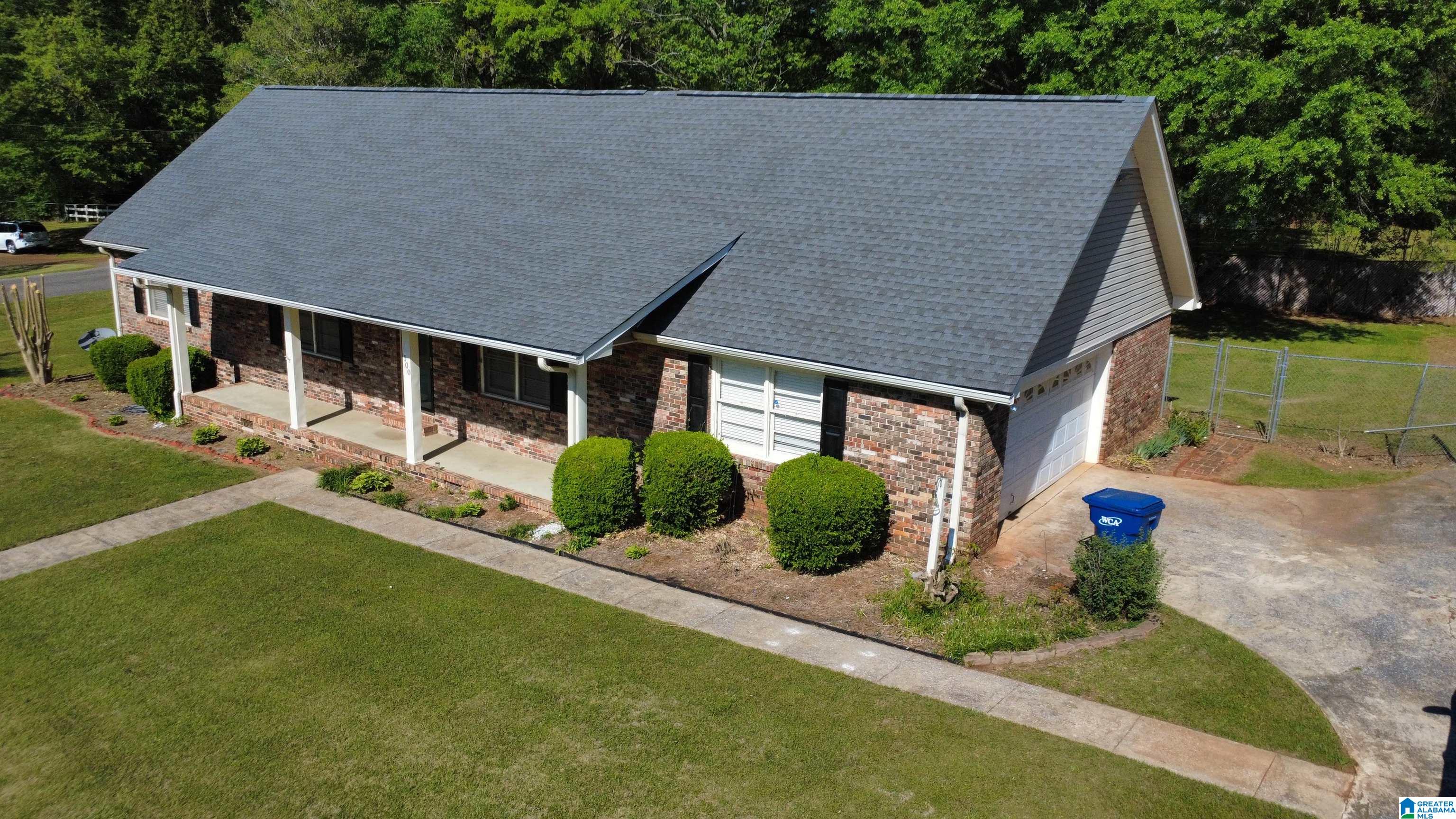 Photo 3 of Single family home for sale at 100 Hilltop Cir, Talladega, AL 35160 | MLS# 21450692 | Listing updated on 2026-09-25