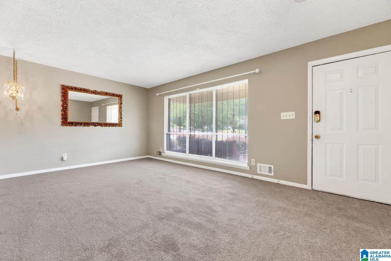 4th image of 2908 Wenonah Dr Sw, Birmingham, AL 35211 | MLS# 21450714