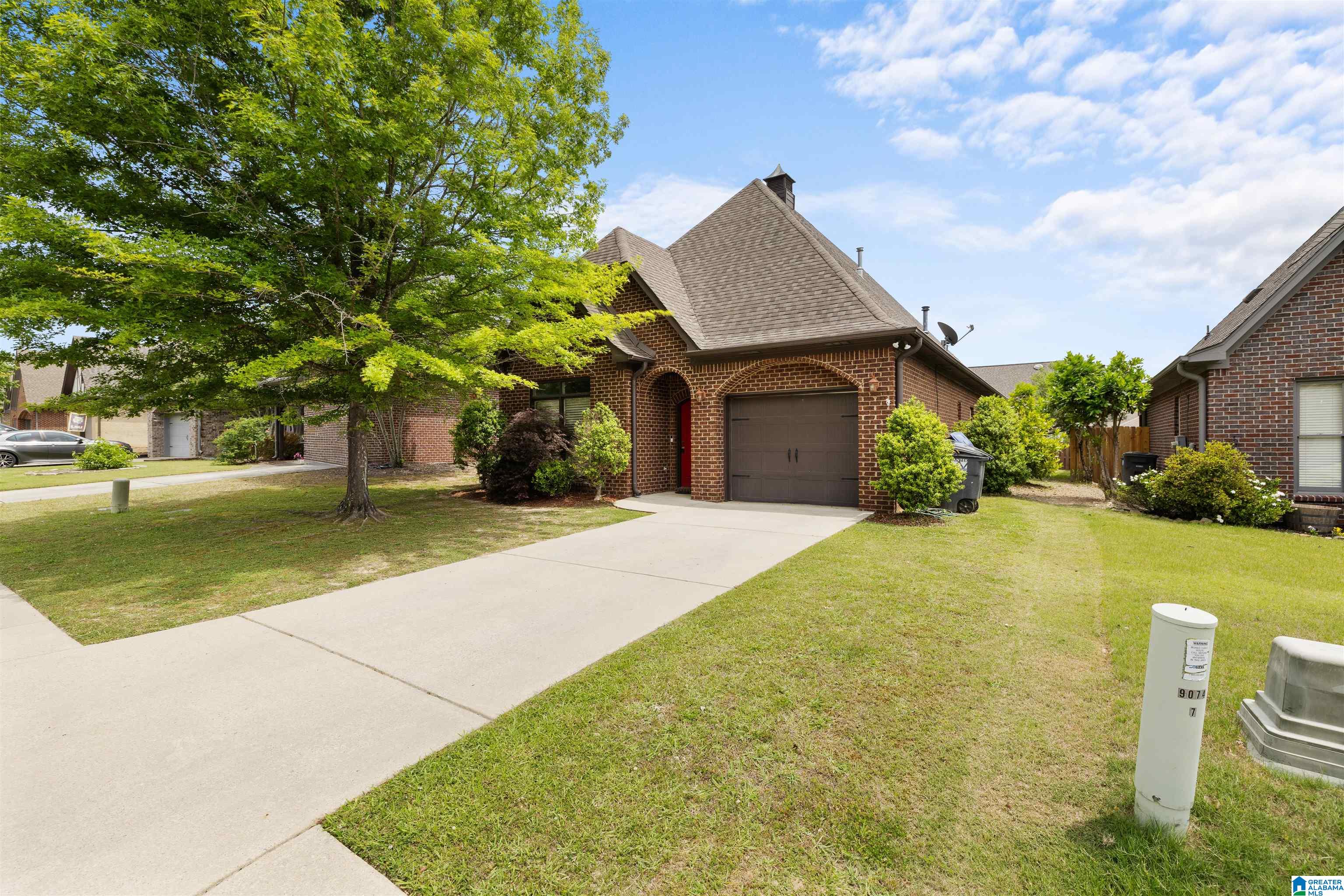 Homes for sale in Trussville, AL | 1165 Overlook Dr, Trussville, AL 35173 | MLS# 21450738