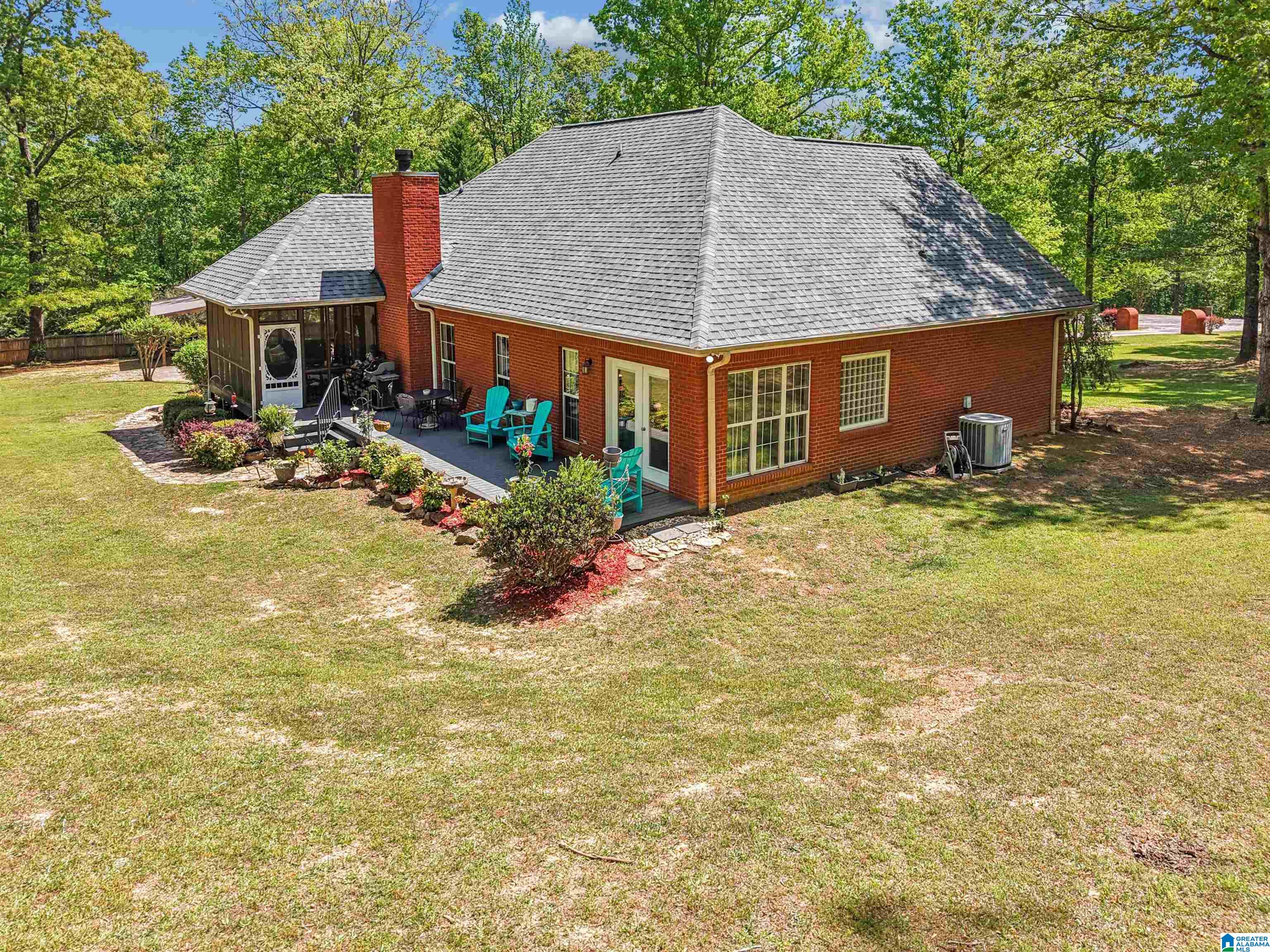 Homes for sale in Springville, AL | 706 Oak Valley Road, Springville, AL 35146 | MLS# 21450851