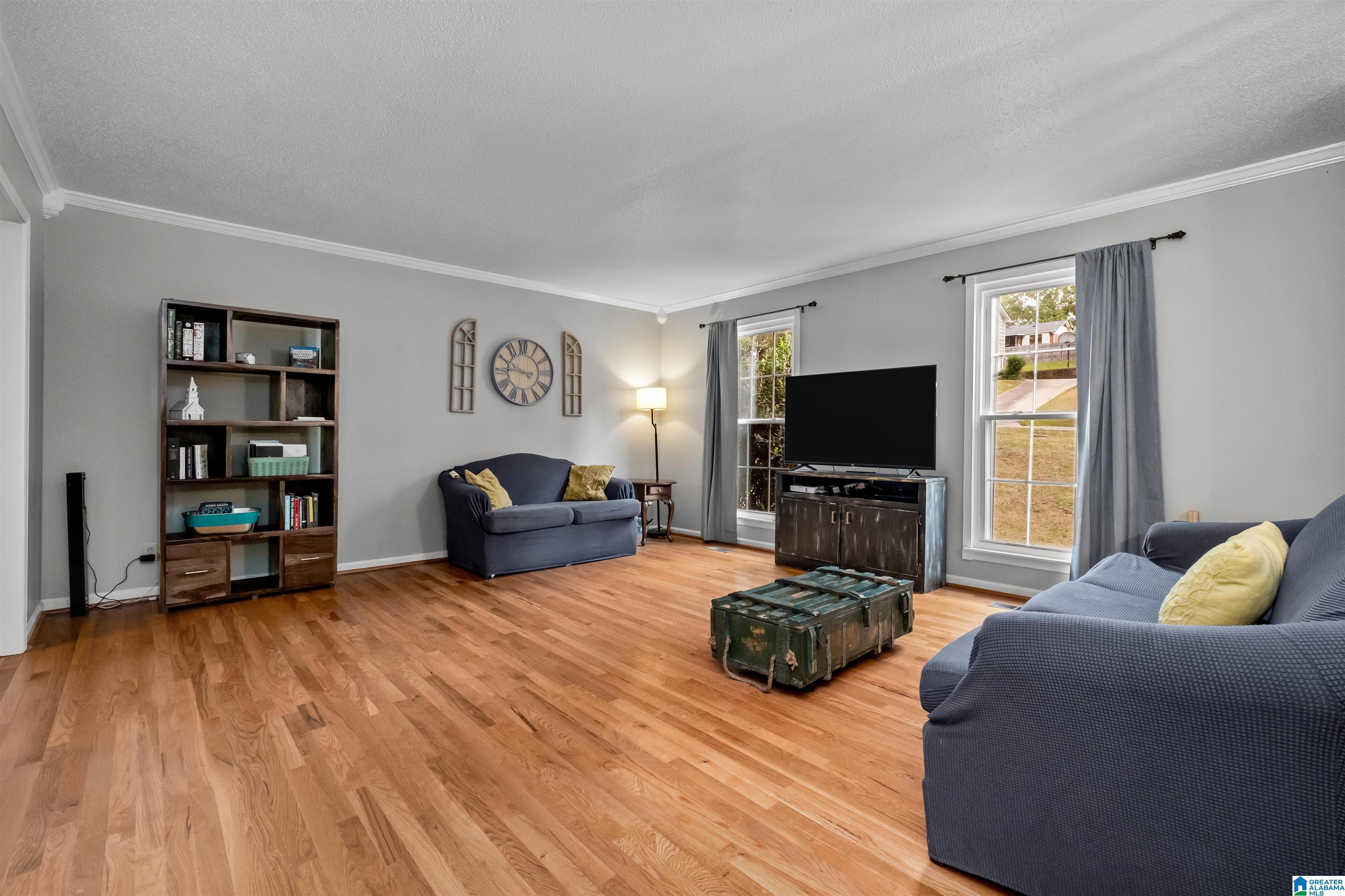Photo 3 of Single family home for sale at 1833 Eastridge Dr, Birmingham, AL 35235 | MLS# 21450879 | Listing updated on 2026-07-21