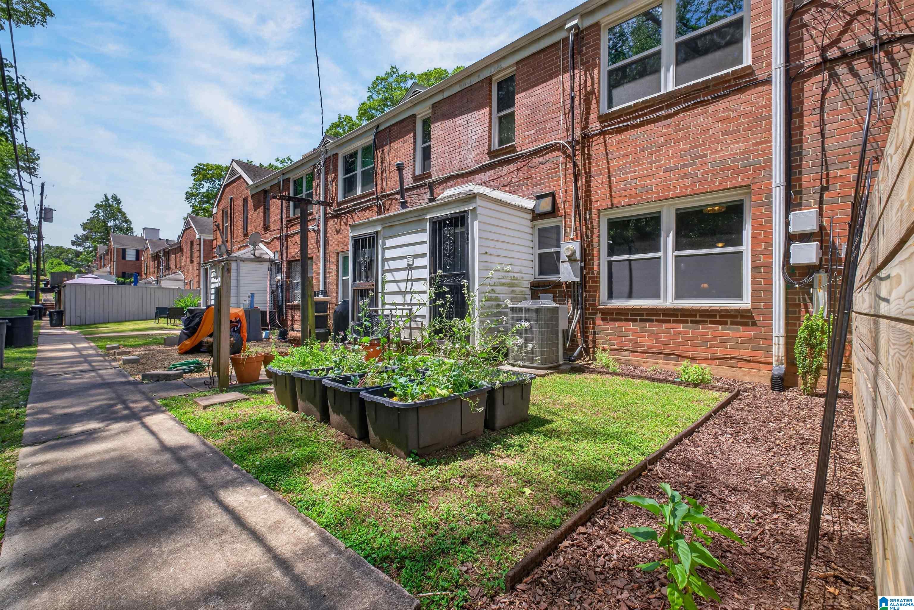 Homes for sale in Homewood, AL | 1731 Valley Avenue #D, Homewood, AL 35209 | MLS# 21450895