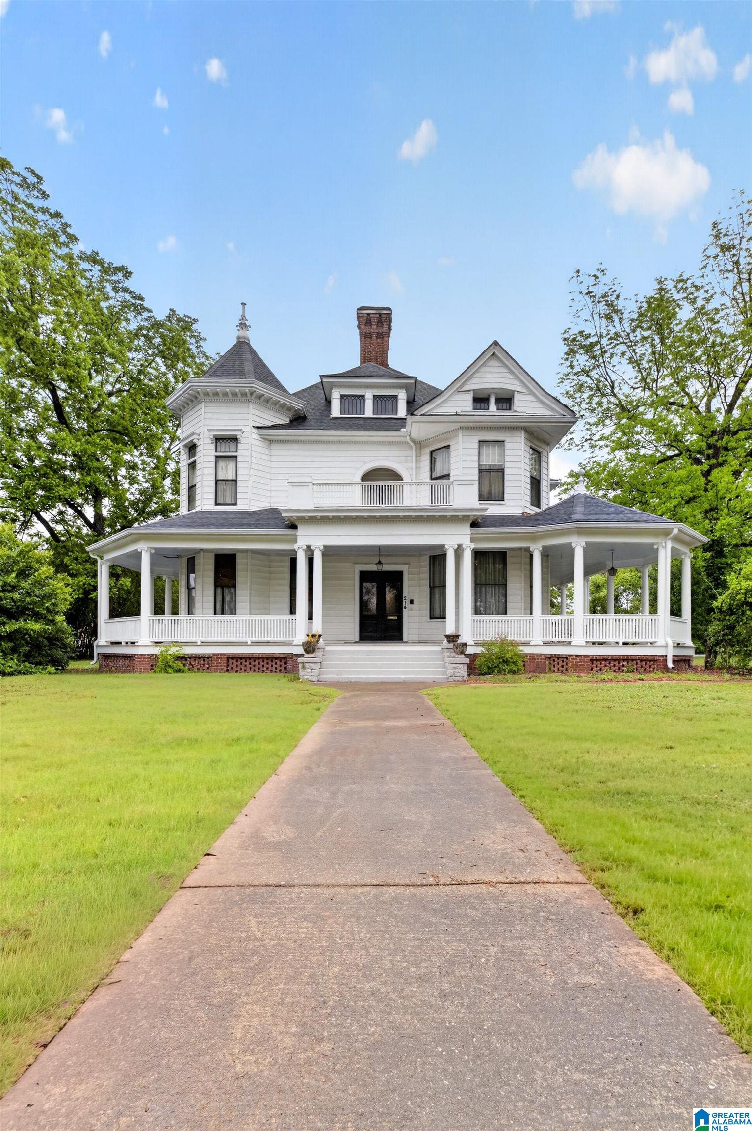Photo 3 of Single family home for sale at 214 South St E, Talladega, AL 35160 | MLS# 21450912 | Listing updated on 2026-09-23