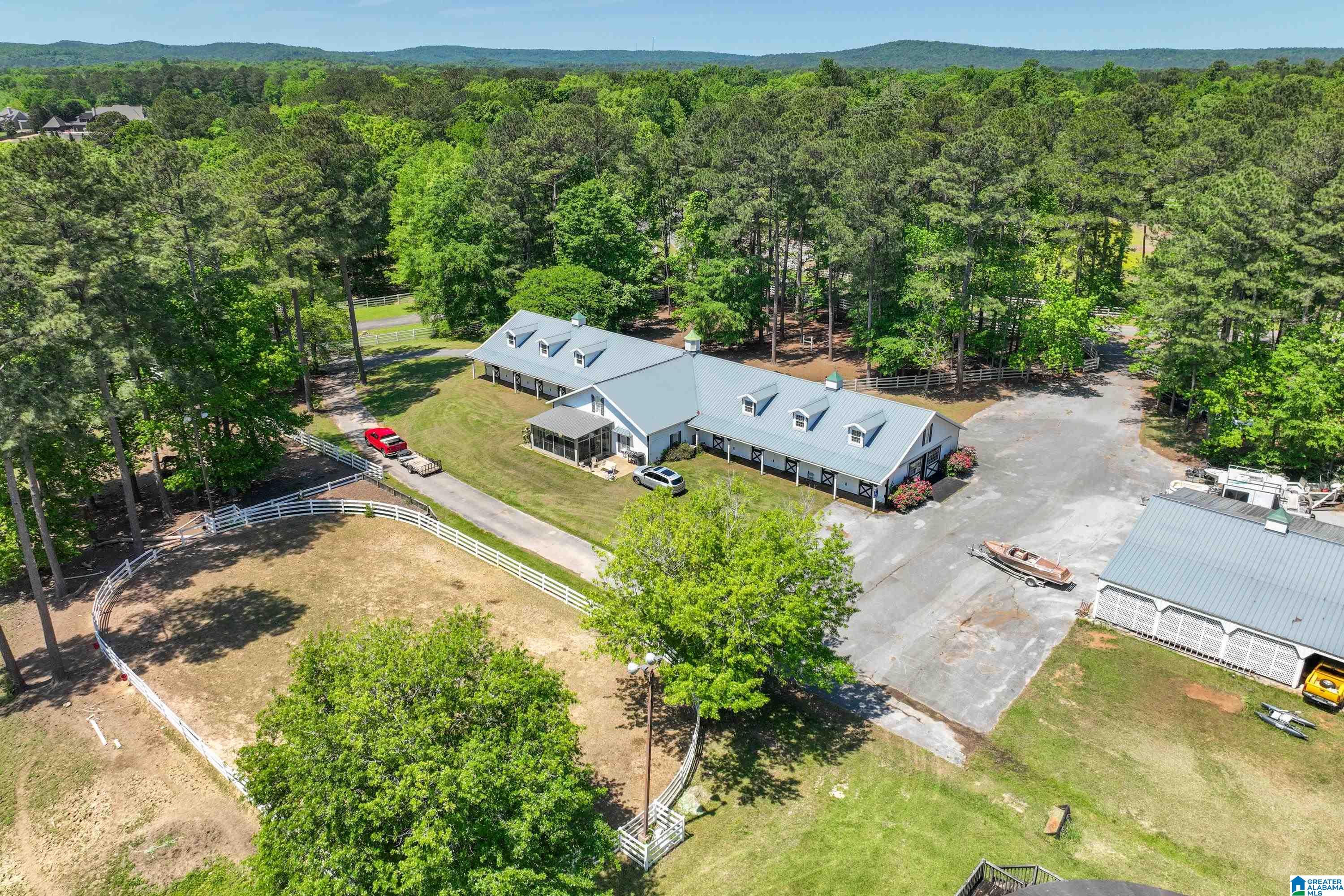 Homes for sale in Wilsonville, AL | 872 Paradise Cove Lane, Wilsonville, AL 35186 | MLS# 21450933