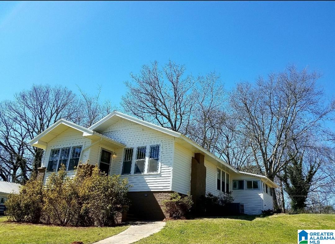 4th image of 118 Highland Dr, Bessemer, AL 35023 | MLS# 21450938