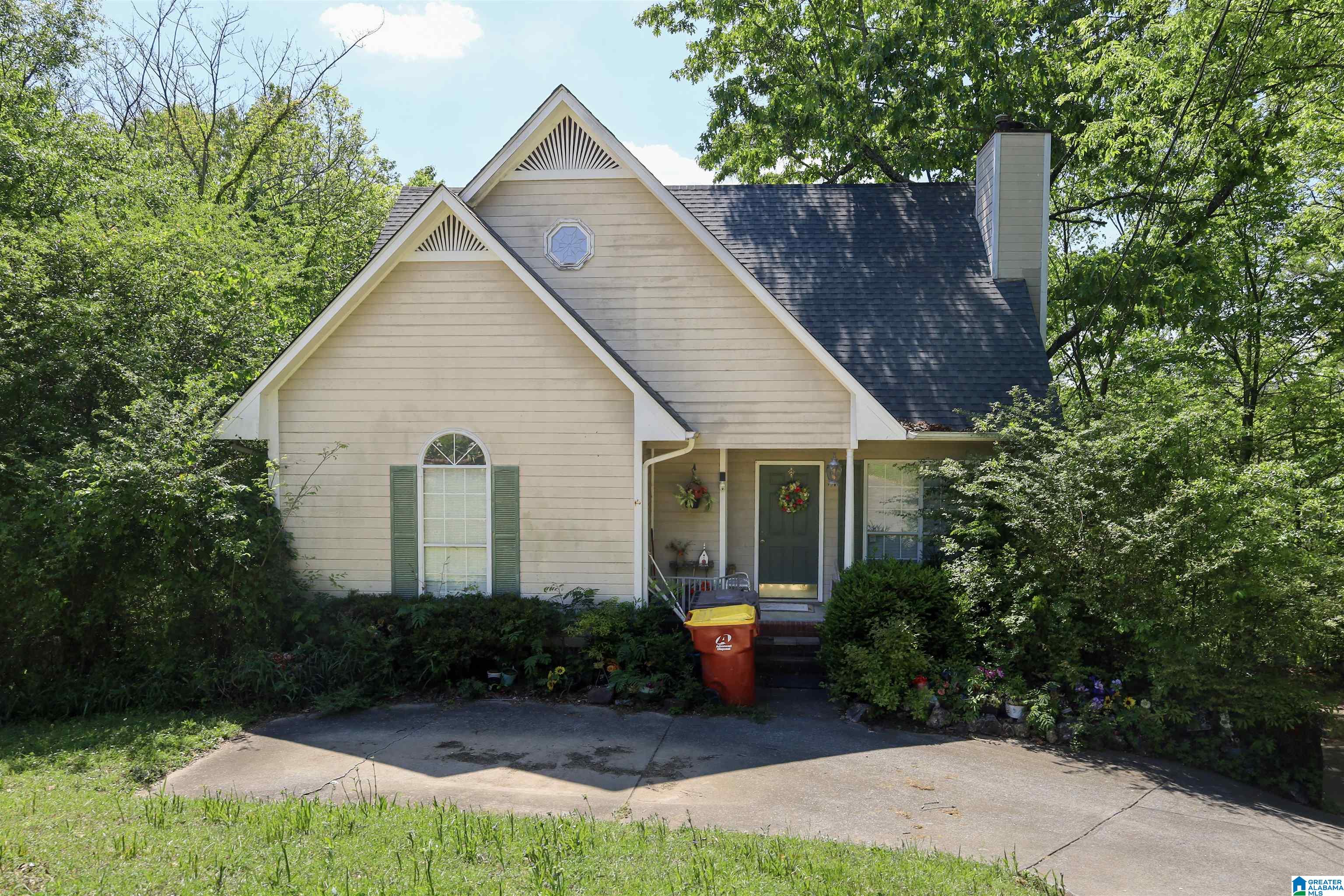Photo 2 of Single family home for sale at 1101 Shadow Crk Dr Ne, Birmingham, AL 35215 | MLS# 21450949 | Listing updated on 2026-07-23