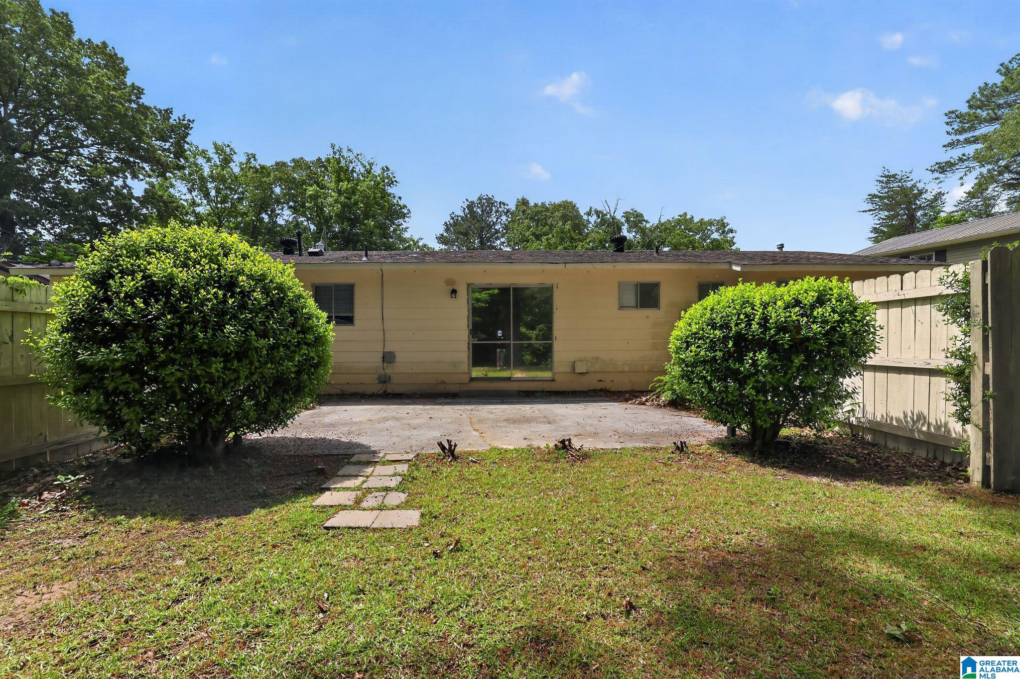 Photo 4 of Single family home for sale at 1313 Woodfall Dr, Birmingham, AL 35228 | MLS# 21450990 | Listing updated on 2026-07-30