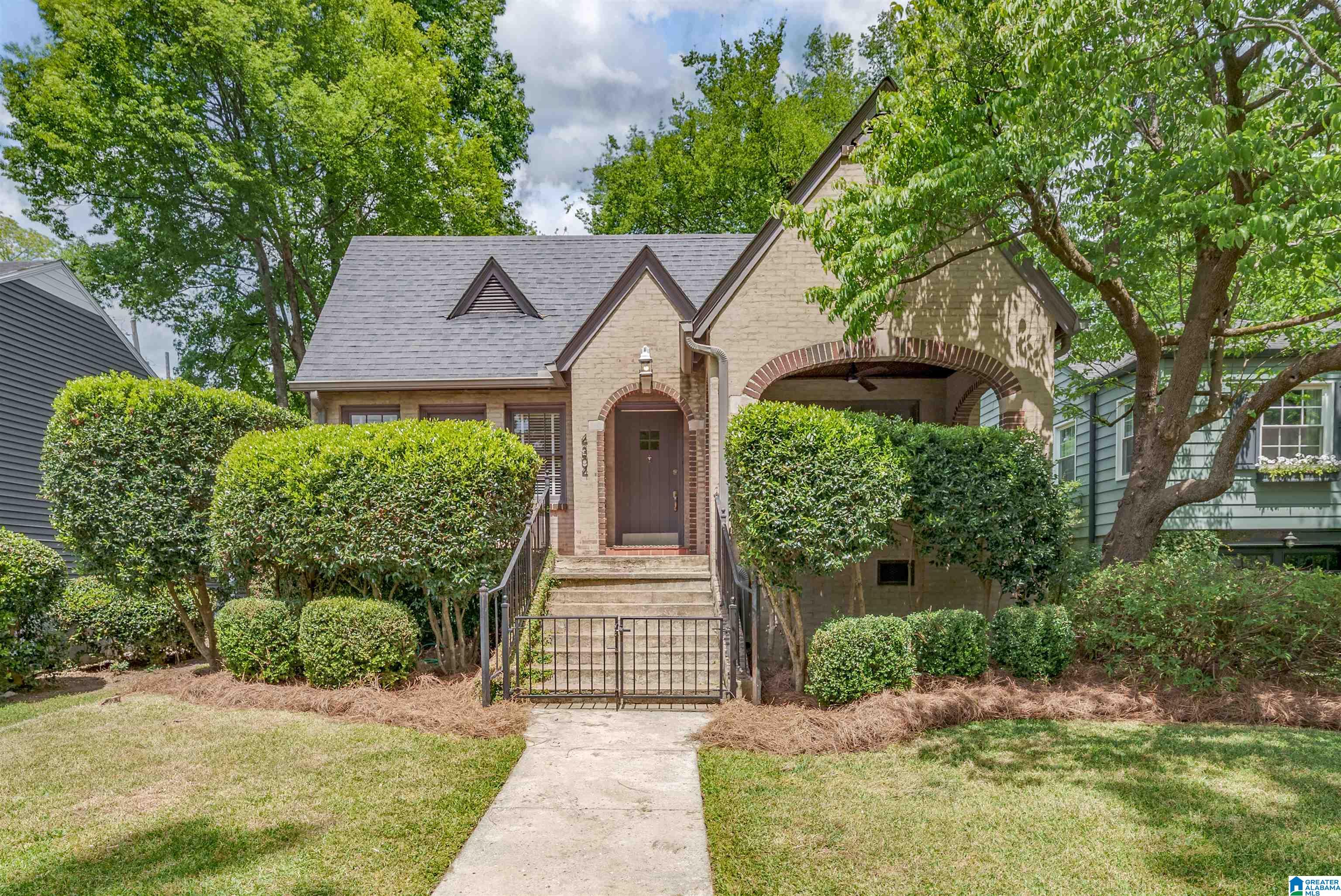 Homes for sale in Birmingham, AL | 4304 6th Avenue S, Birmingham, AL 35222 | MLS# 21451049