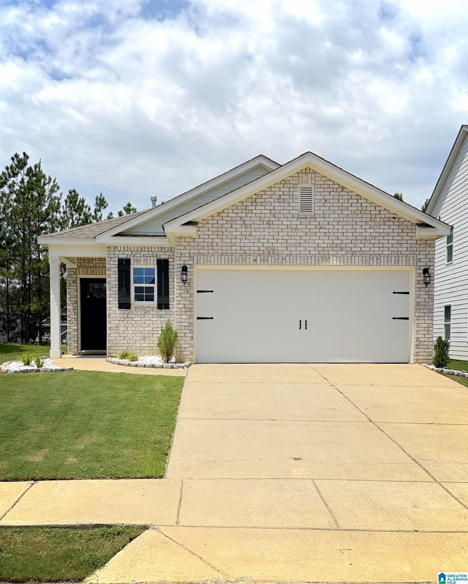 1st image of 5869 Mountain View Trail, Bessemer, AL 35022 | MLS# 21451061
