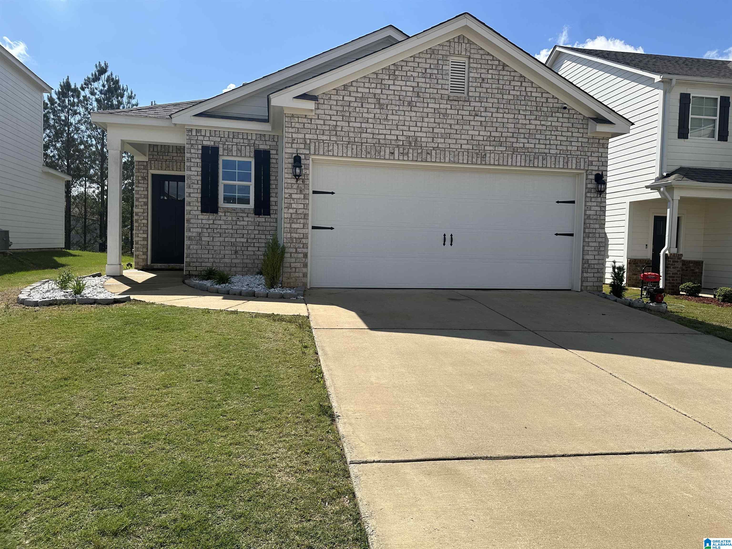 Homes for sale in Bessemer, AL | 5869 Mountain View Trail, Bessemer, AL 35022 | MLS# 21451061
