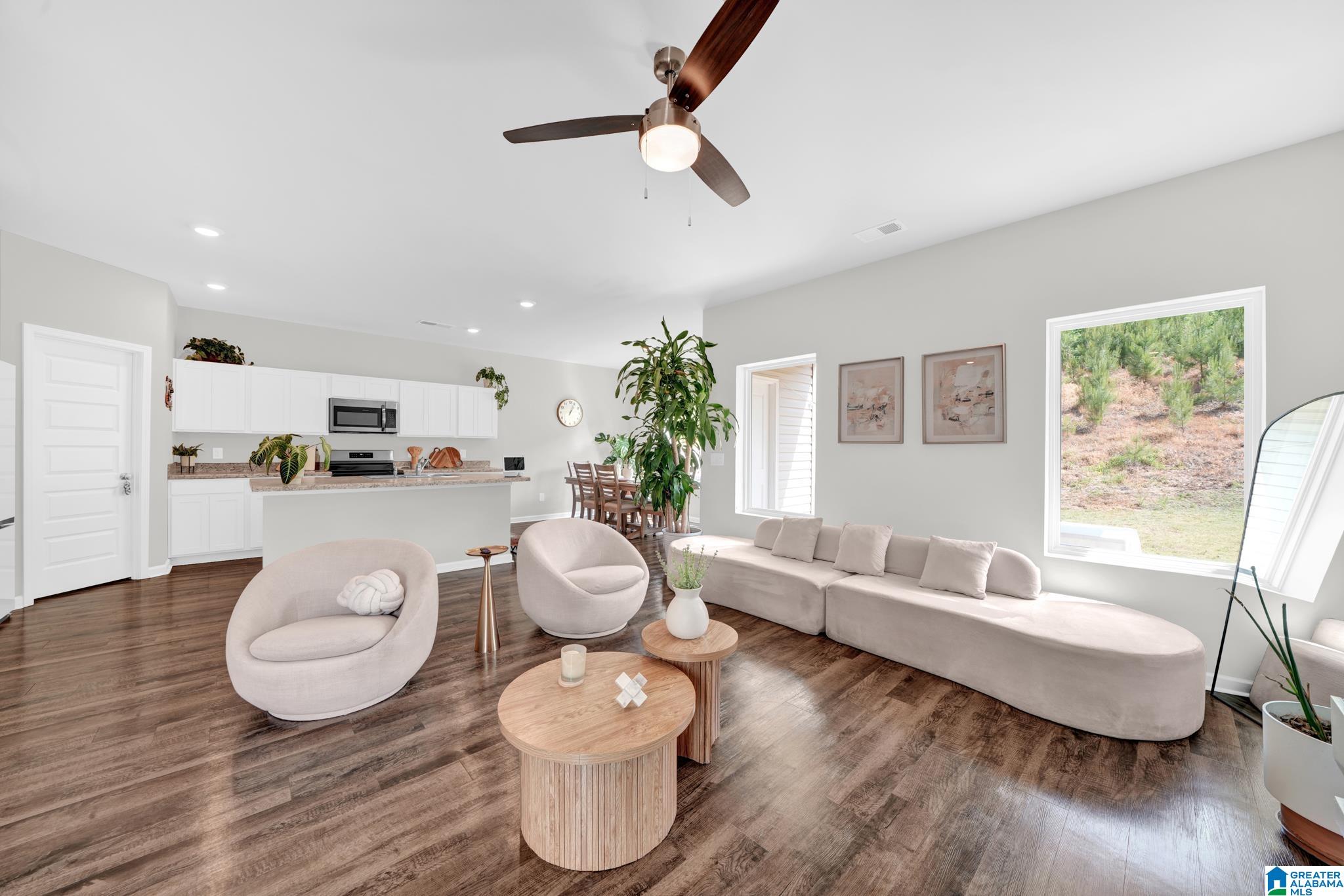 Photo 4 of Single family home for sale at 8808 Rockhampton Dr, Leeds, AL 35094 | MLS# 21451099 | Listing updated on 2026-09-15