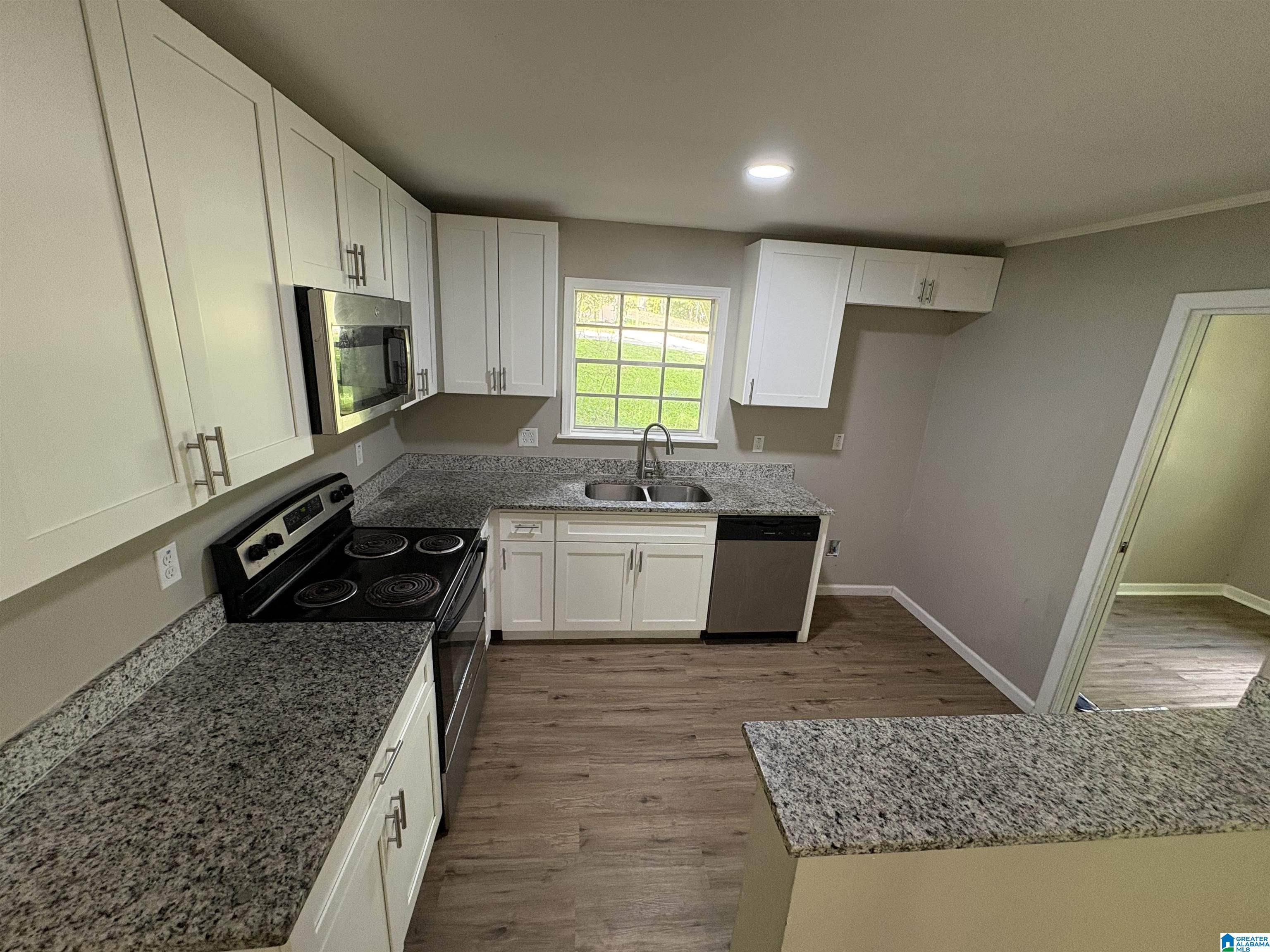 3rd image of 325 27Th Court Nw, Center Point, AL 35215 | MLS# 21451251