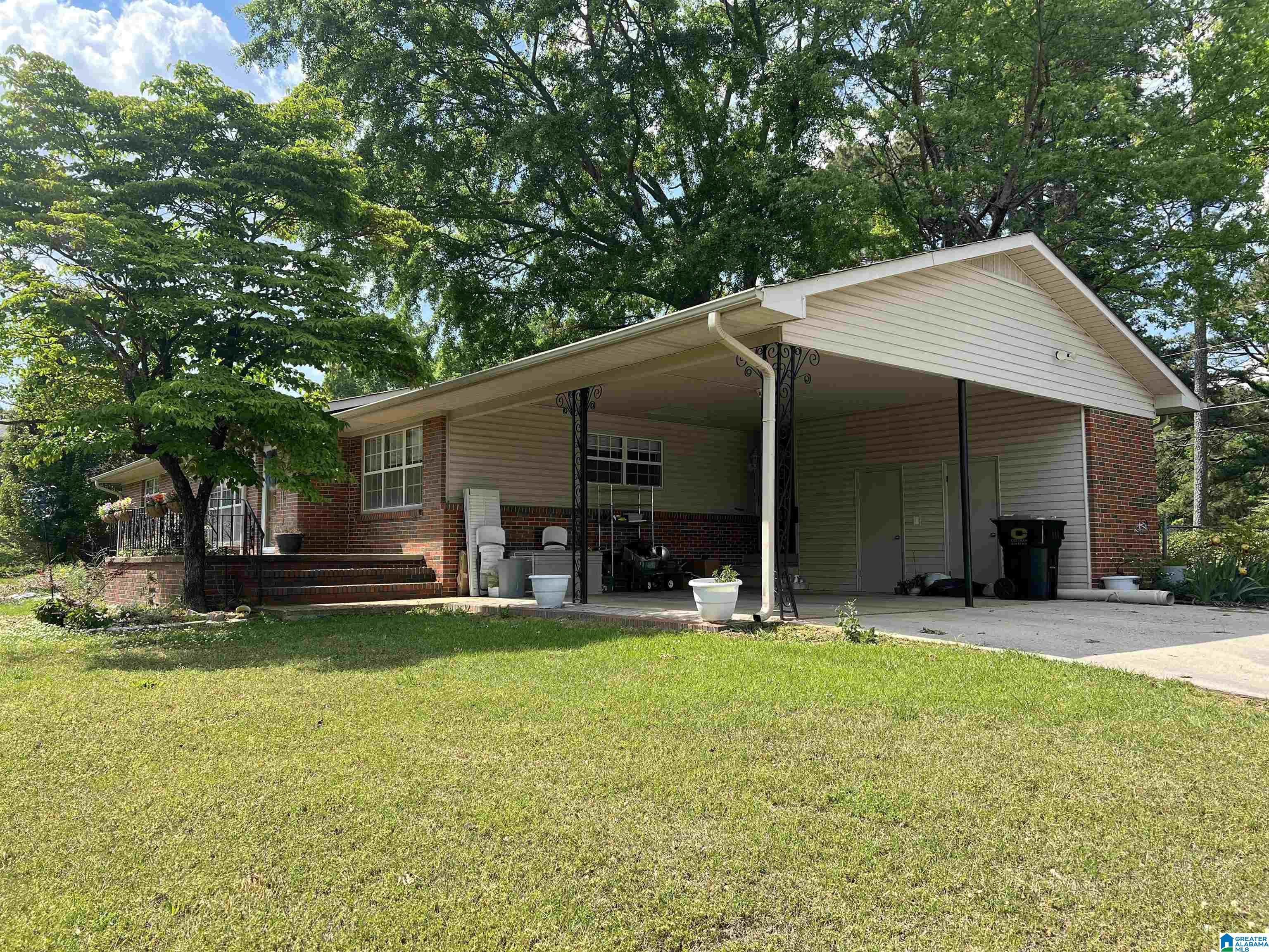 Homes for sale in Cullman, AL | 1541 Pinecrest Street, Cullman, AL 35055 | MLS# 21451271