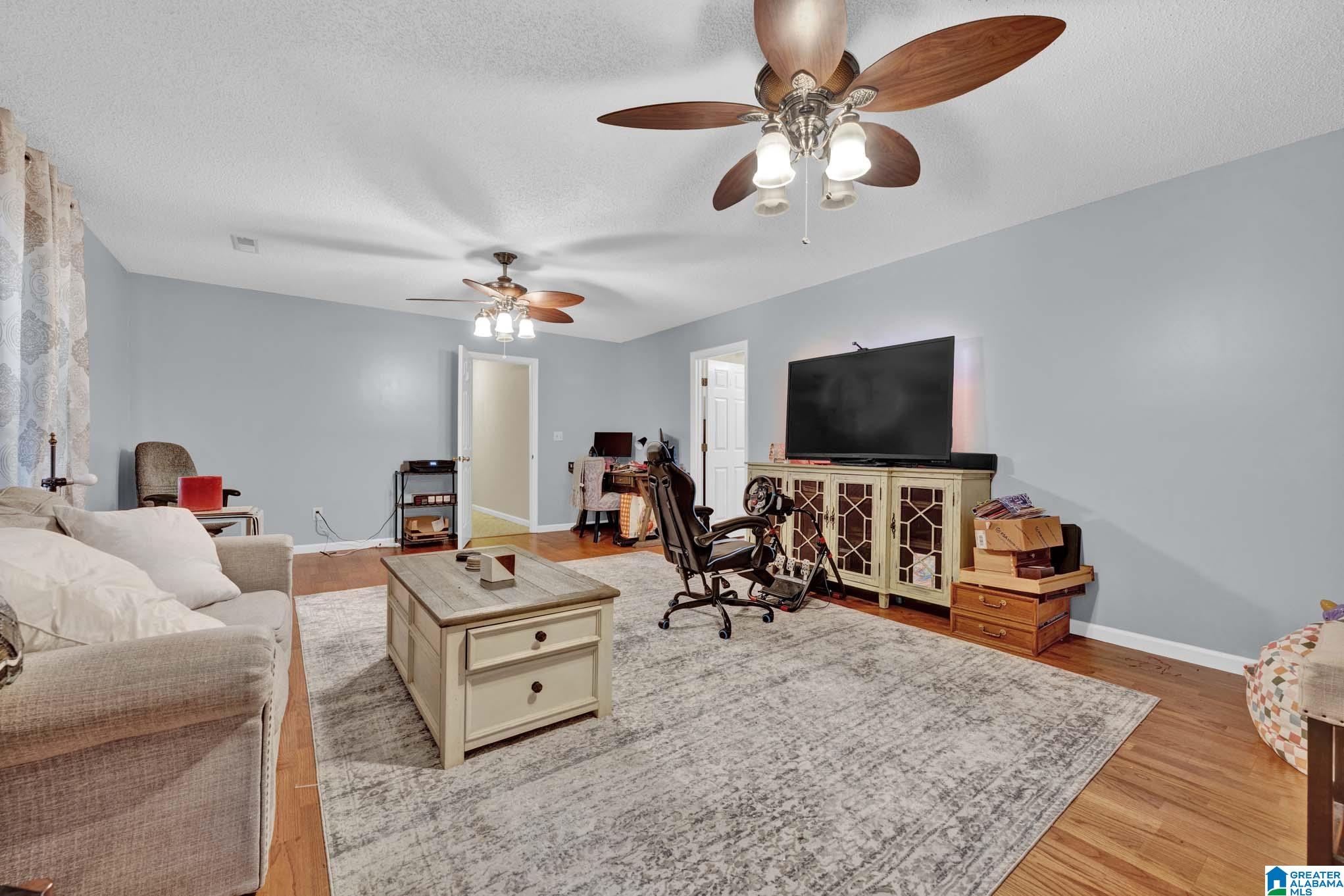 4th image of 1561 April Dr, Warrior, AL 35180 | MLS# 21451276