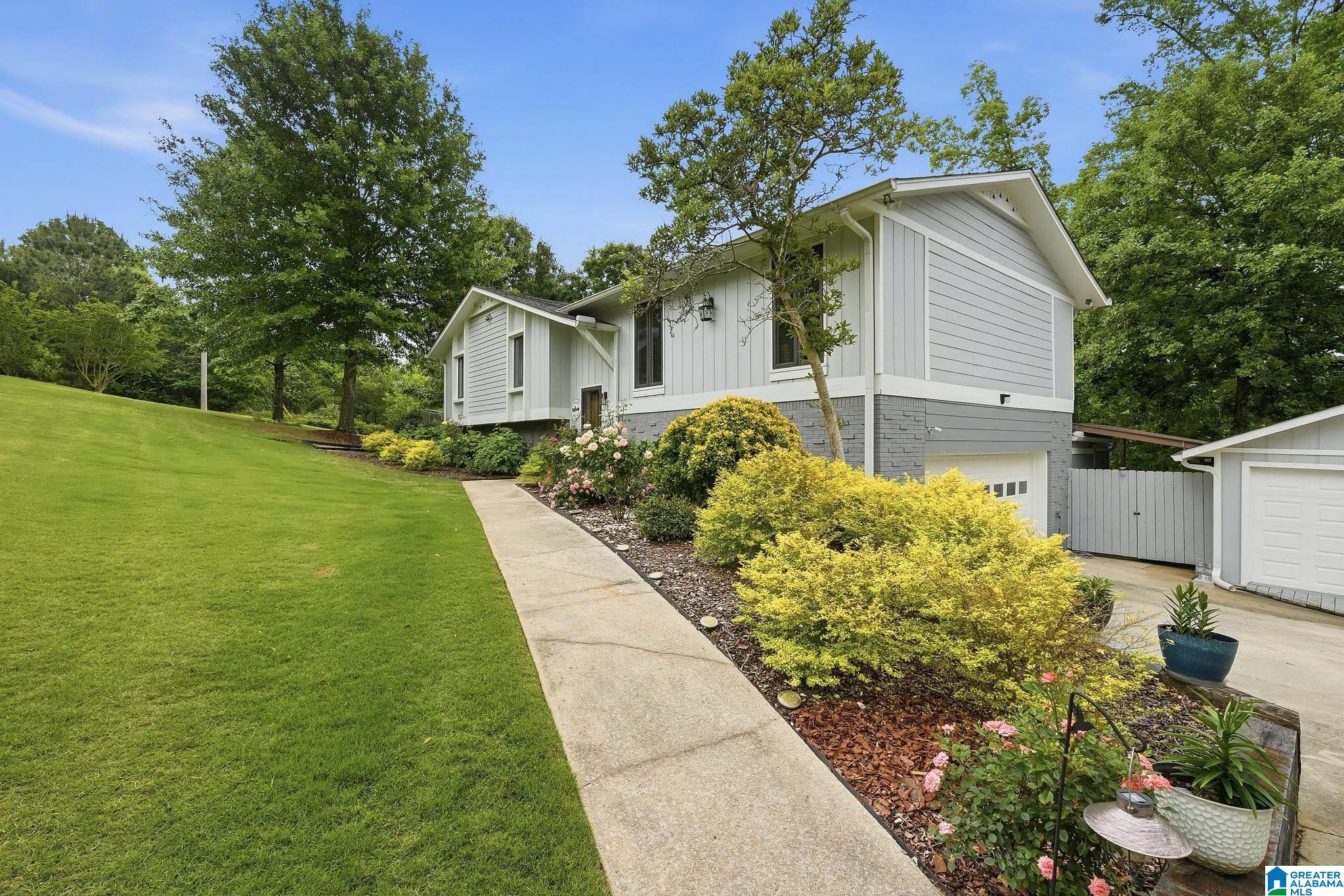 Homes for sale in Cullman, AL | 1447 Longbrook Dr Ne, Cullman, AL 35055 | MLS# 21451381