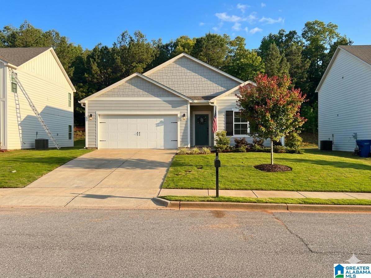 1st image of 1048 Gadwall Dr, Alabaster, AL 35007 | MLS# 21451384