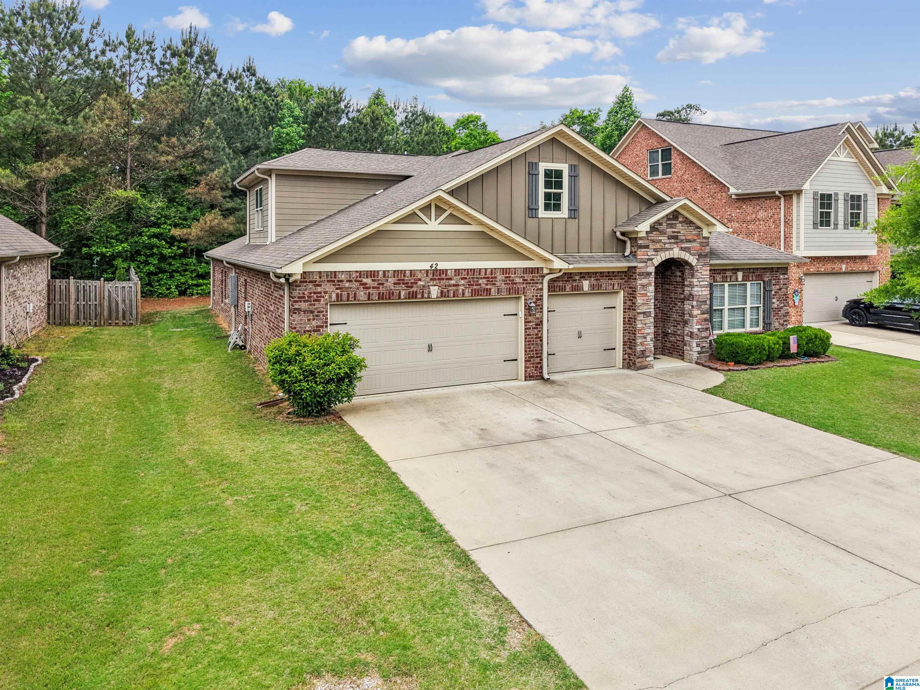 Homes for sale in Trussville, AL | 42 Waterford Pl, Trussville, AL 35173 | MLS# 21451442