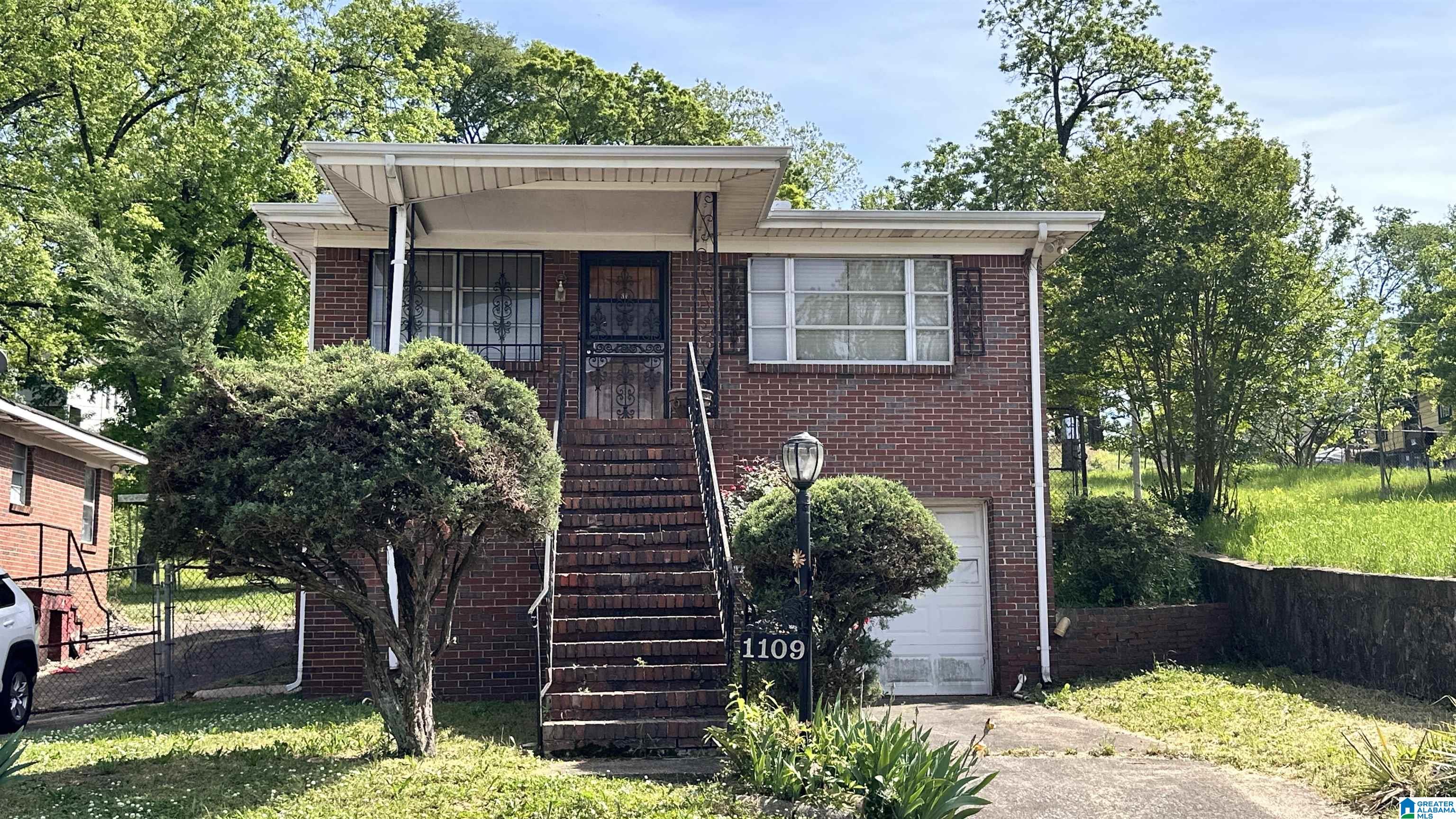 Homes for sale in Birmingham, AL | 1109 13th Avenue N, Birmingham, AL 35204 | MLS# 21451453