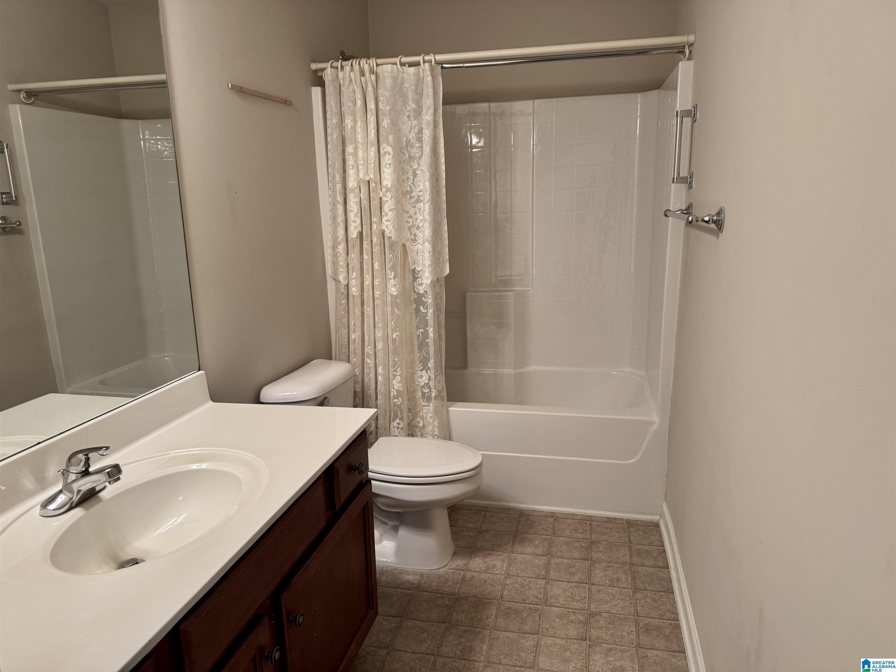 5th image of 4022 Fulton Springs Lane, Fultondale, AL 35068 | MLS# 21451455