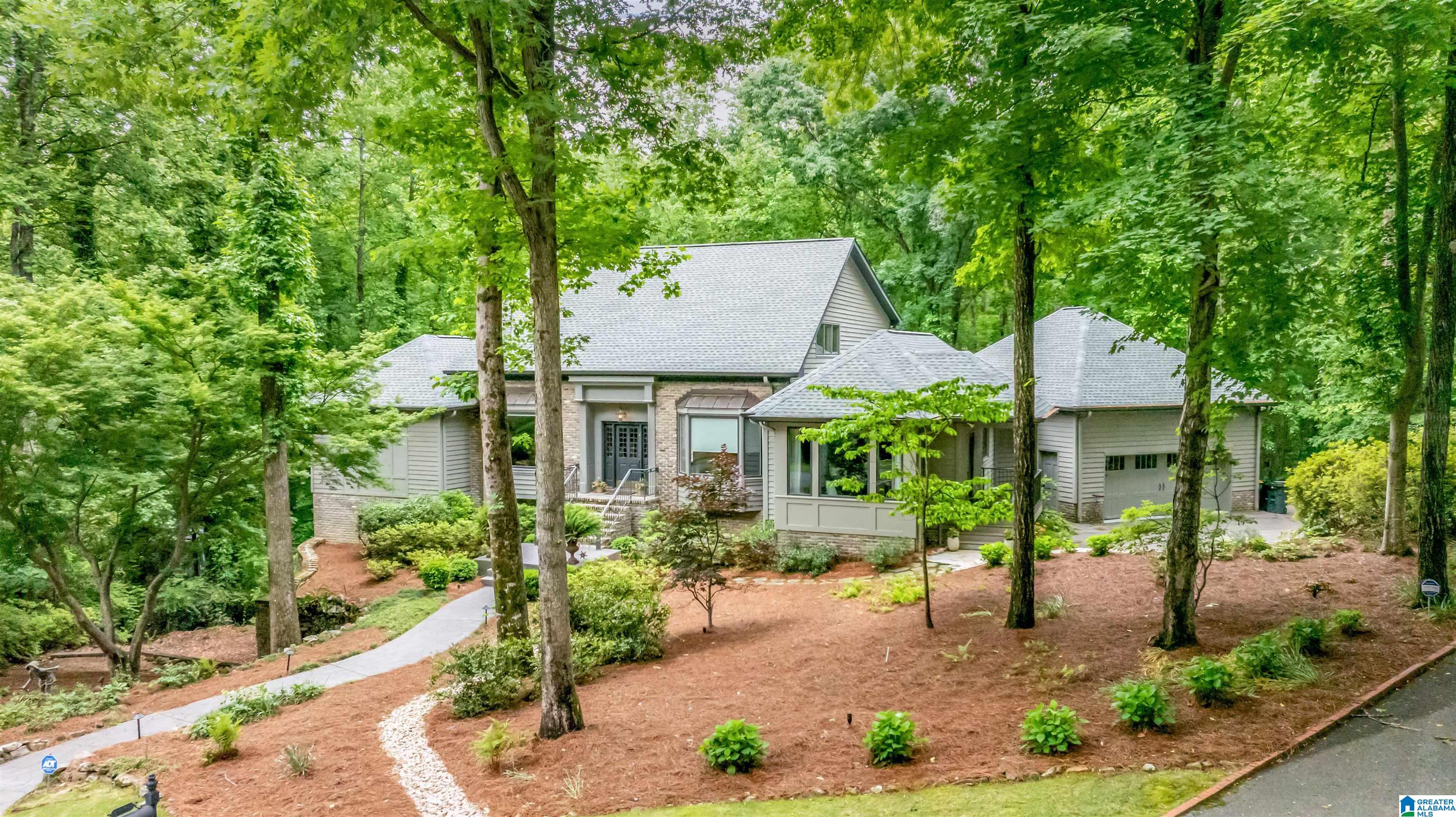 Homes for sale in Mountain Brk, AL | 3417 Oak Canyon Dr, Mountain Brk, AL 35243 | MLS# 21451465