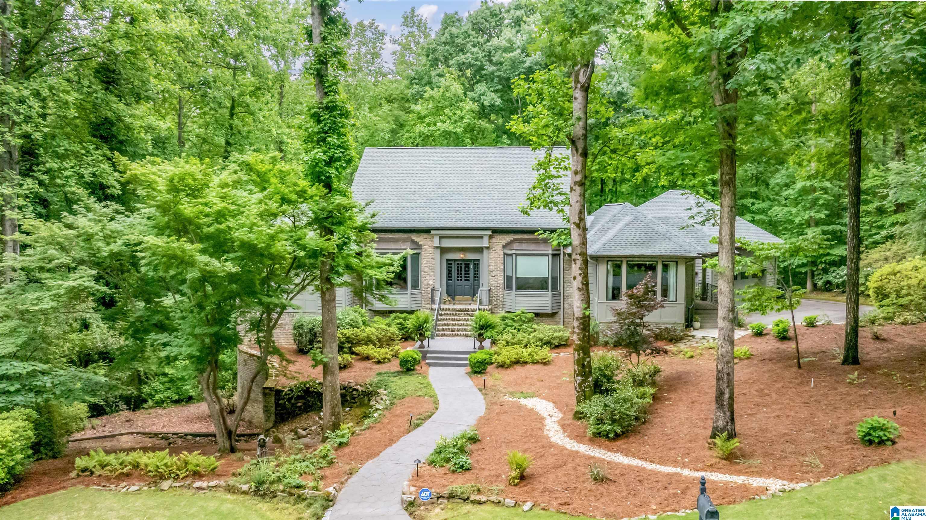 Homes for sale in Mountain Brk, AL | 3417 Oak Canyon Dr, Mountain Brk, AL 35243 | MLS# 21451465