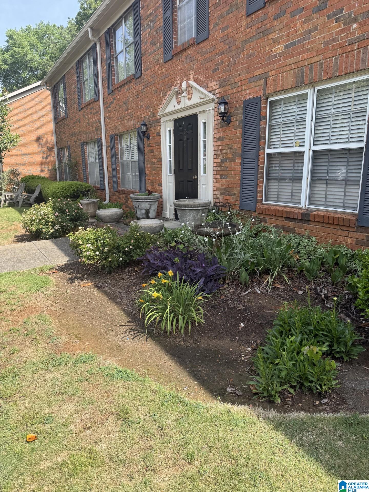 Homes for sale in Vestavia Hills, AL | 2041 Montreat Parkway #D, Vestavia Hills, AL 35216 | MLS# 21451507