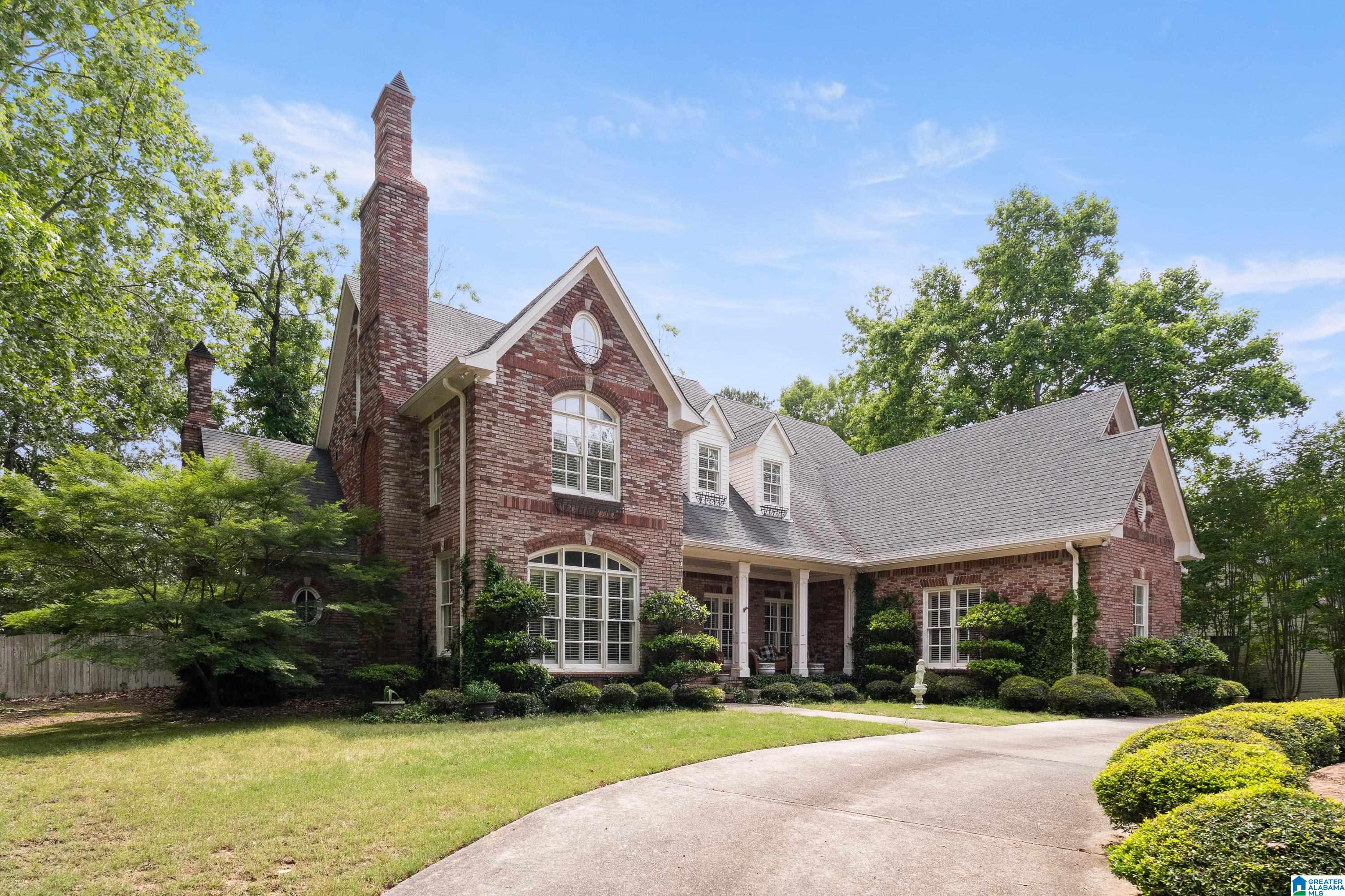 Photo 3 of Sale Pending at 1740 Deo Dara Dr, Hoover, AL 35226 | MLS# 21451607 | Listing updated on 2026-07-01