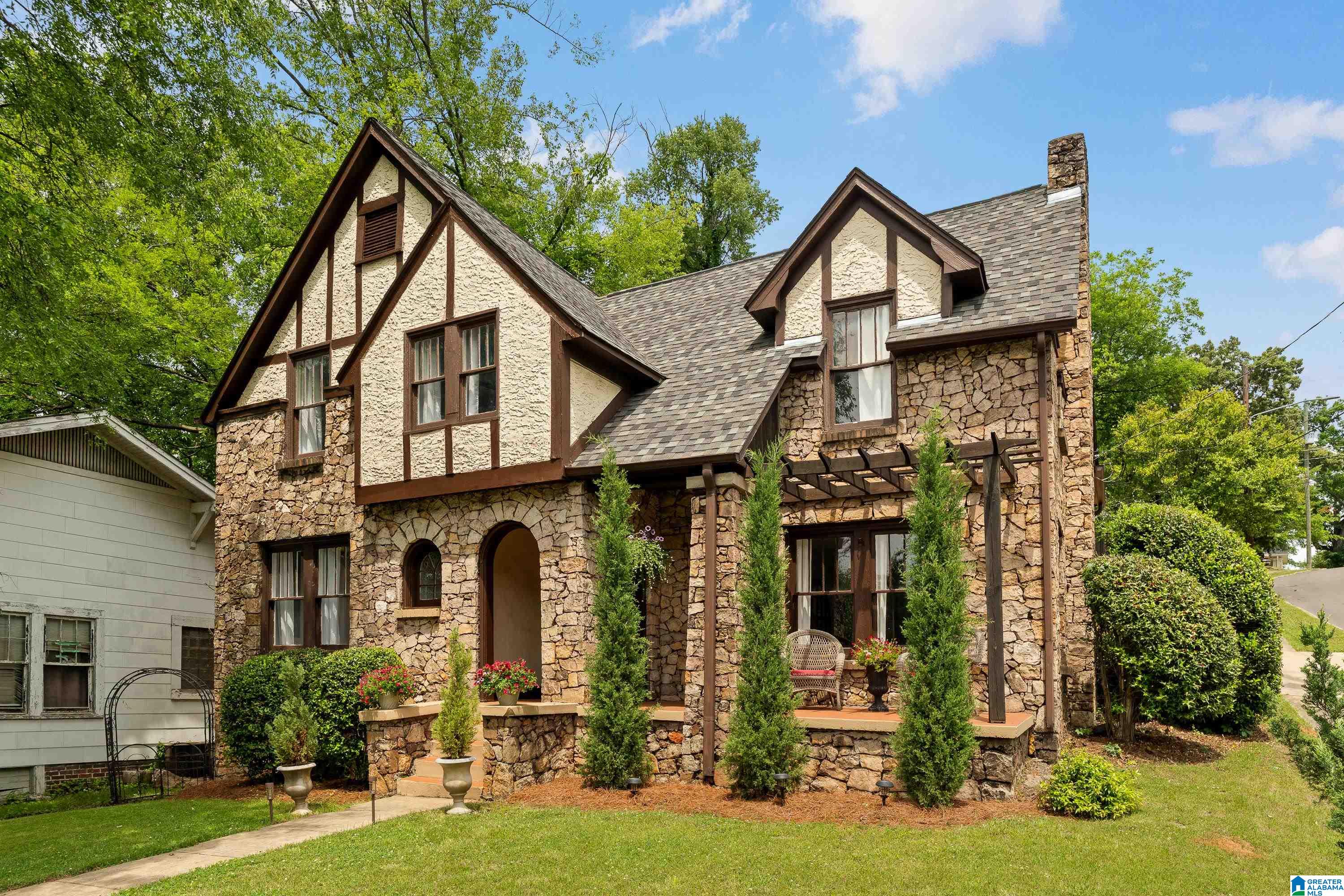 Homes for sale in Birmingham, AL | 541 52nd Street S, Birmingham, AL 35212 | MLS# 21451672