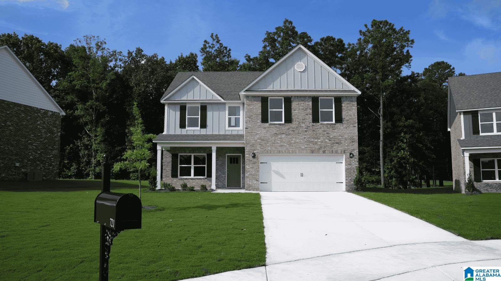 721 SPRUCE CIRCLE