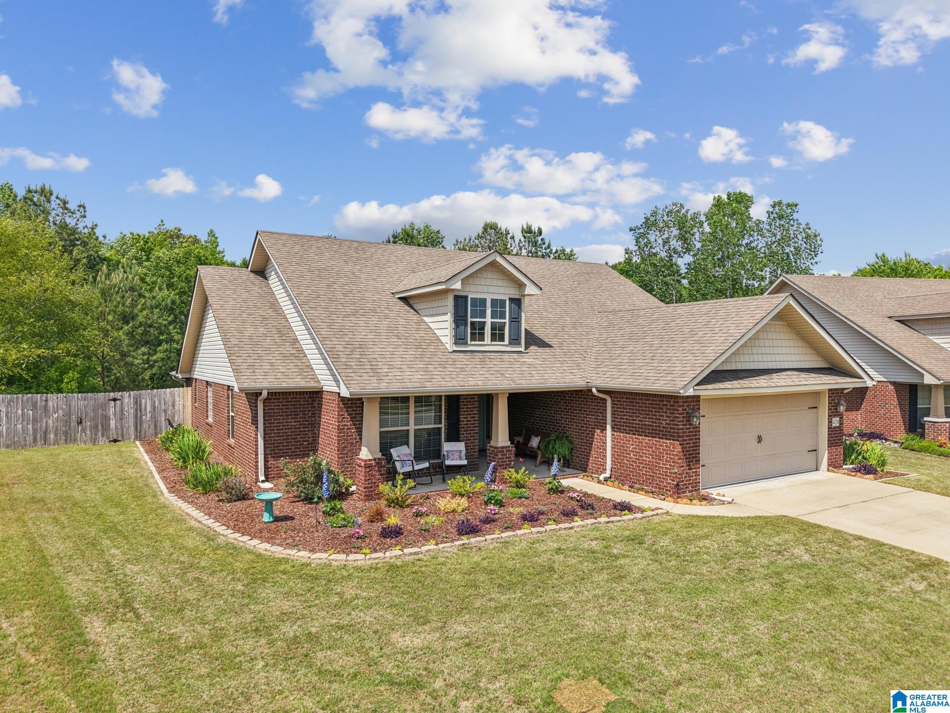 Homes for sale in Helena, AL | 424 River Crest Dr N, Helena, AL 35080 | MLS# 21451786
