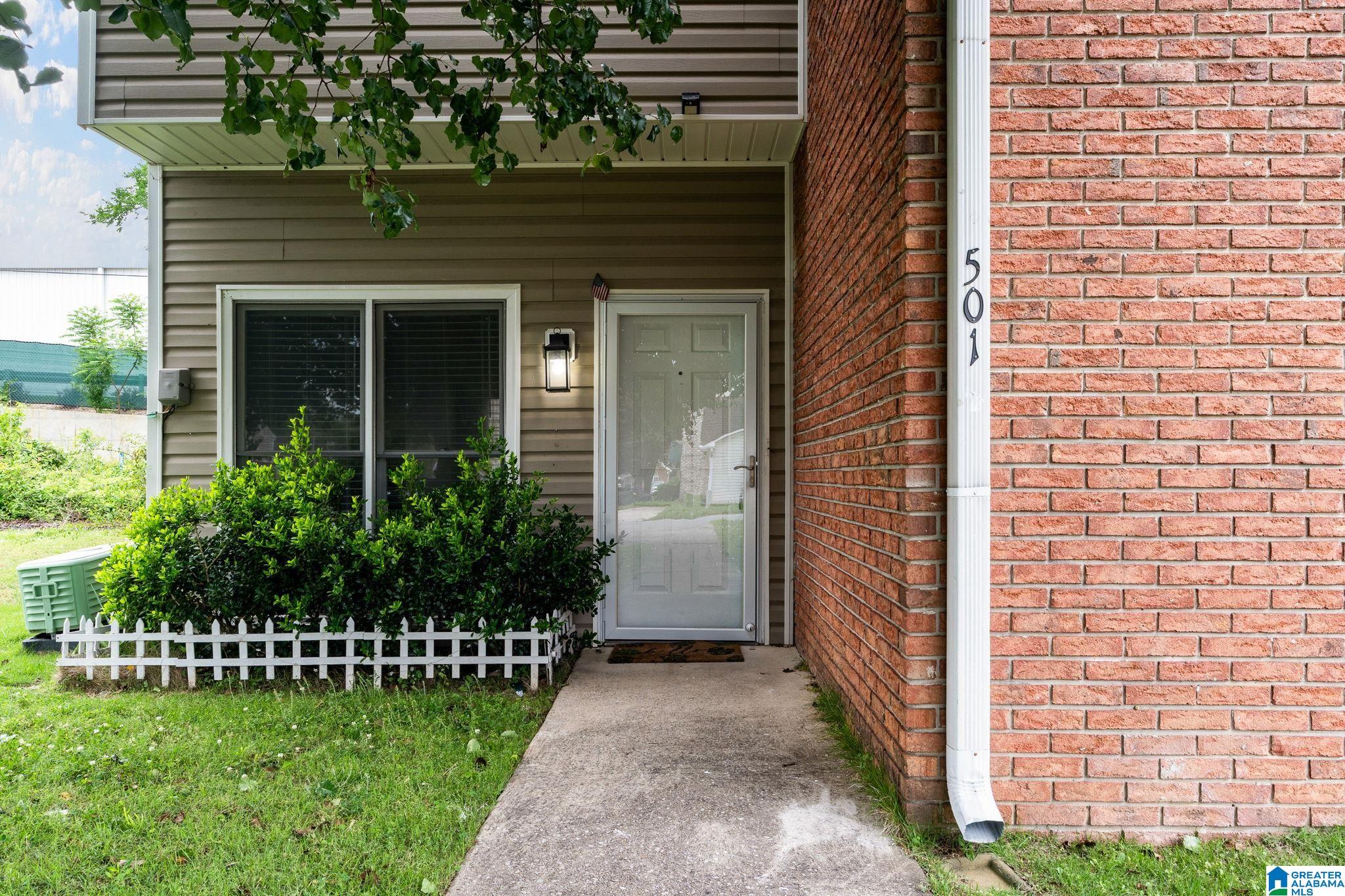 Homes for sale in Helena, AL | 501 Hillsboro Lane, Helena, AL 35080 | MLS# 21451821