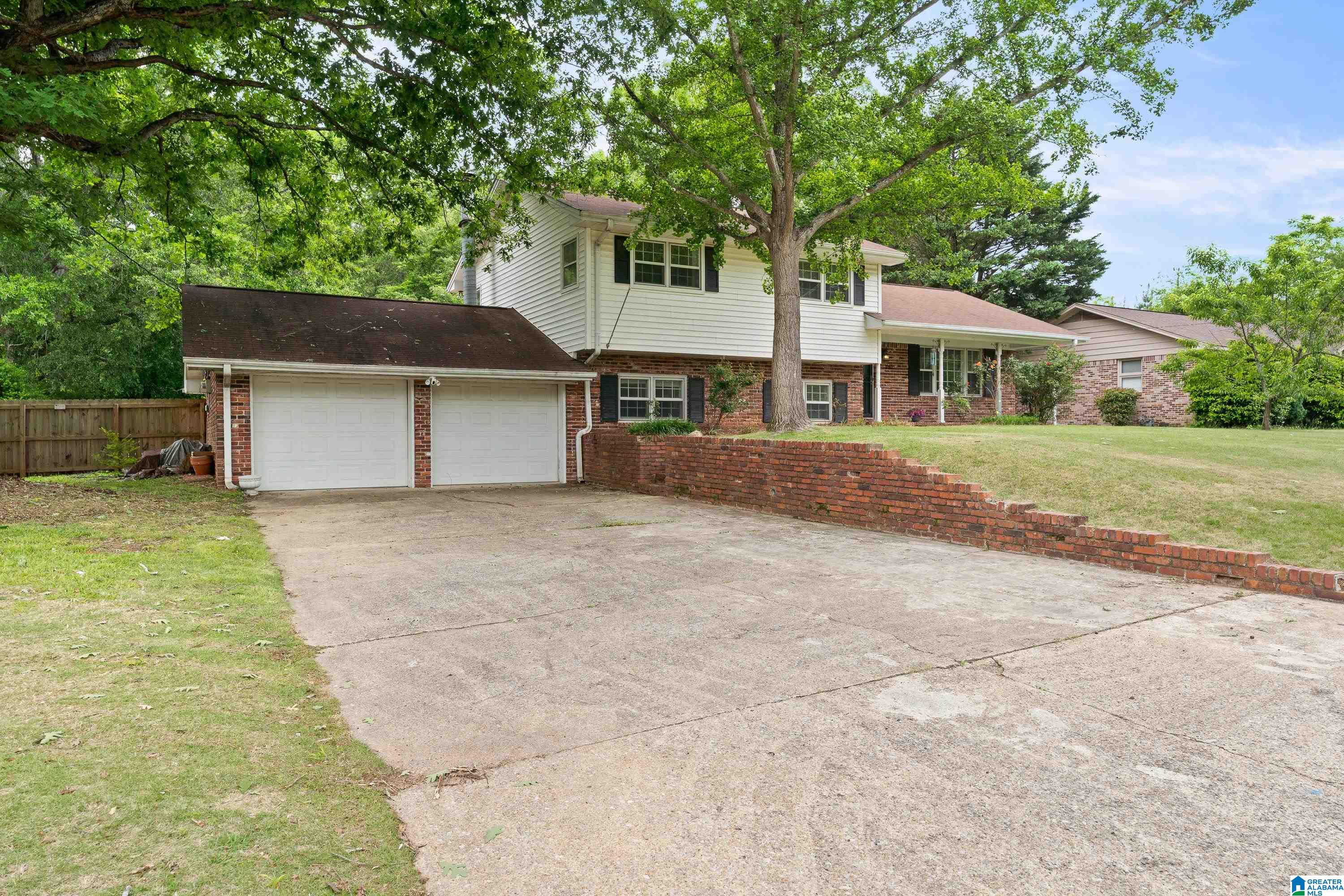 Homes for sale in Birmingham, AL | 641 Shadywood Dr, Birmingham, AL 35206 | MLS# 21451850