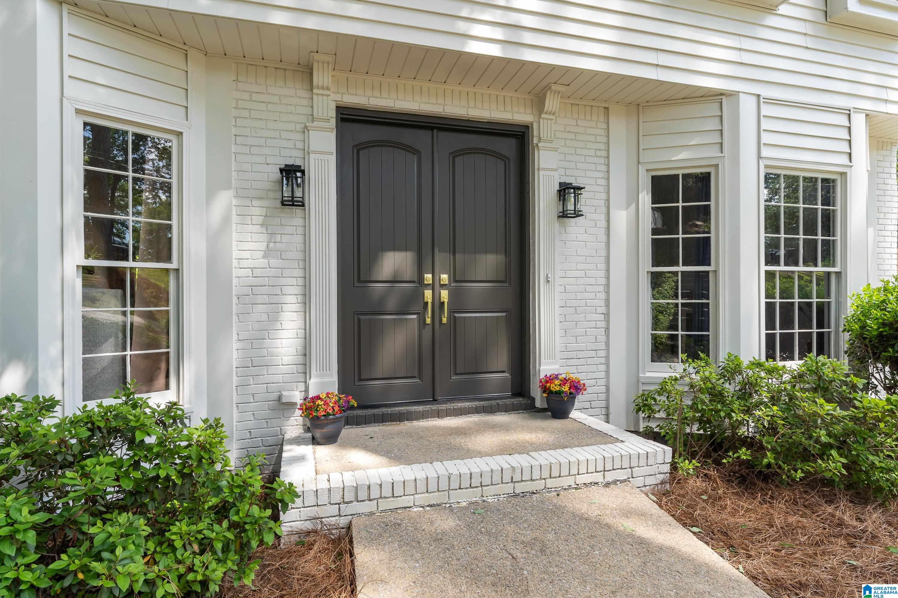 Photo 3 of Sale Pending at 1458 Shades Crst Rd, Birmingham, AL 35226 | MLS# 21451920 | Listing updated on 2026-07-15