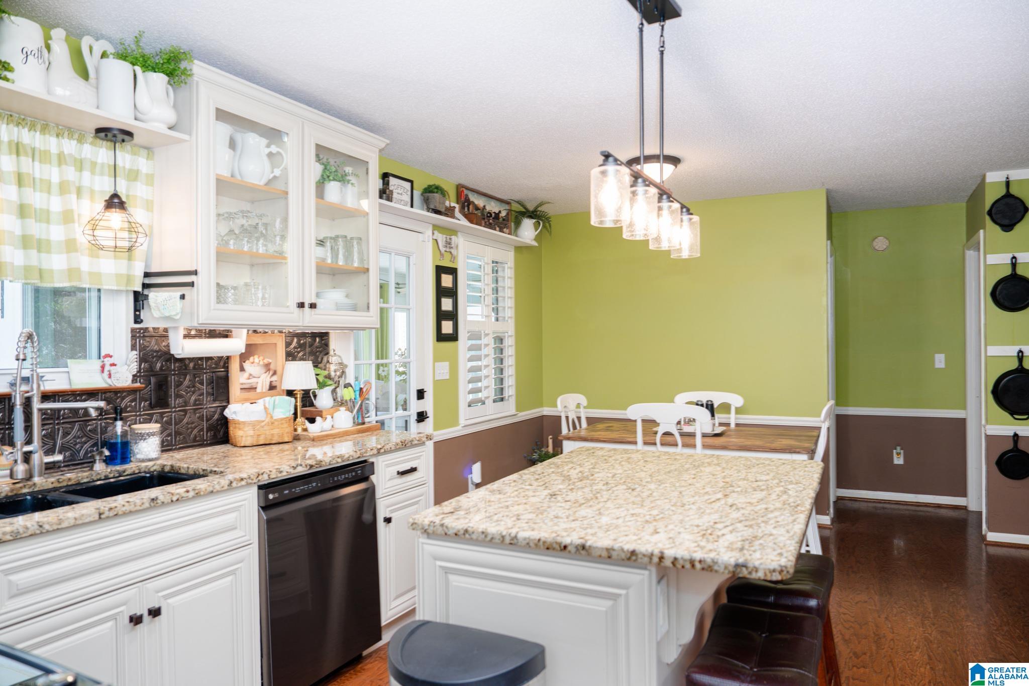 56th image of 812 Pine Circle, Kimberly, AL 35091 | MLS# 21451939