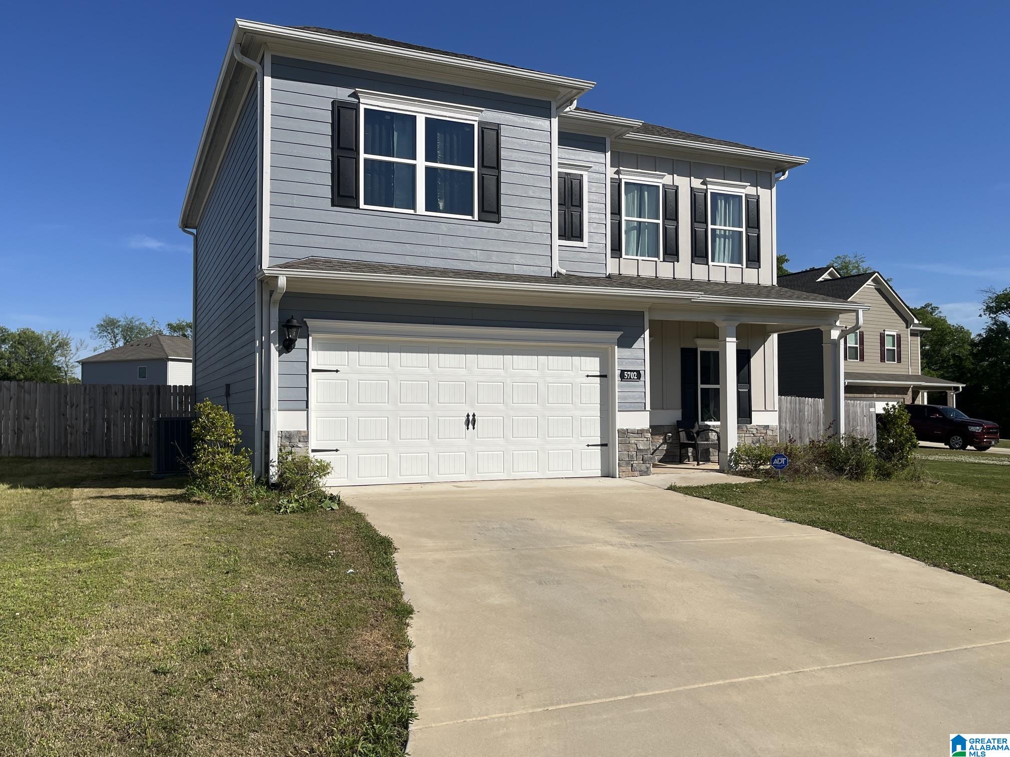 Photo 3 of Single family home for sale at 5702 Cedar Crk Park Dr, Bessemer, AL 35022 | MLS# 21451970 | Listing updated on 2026-05-21