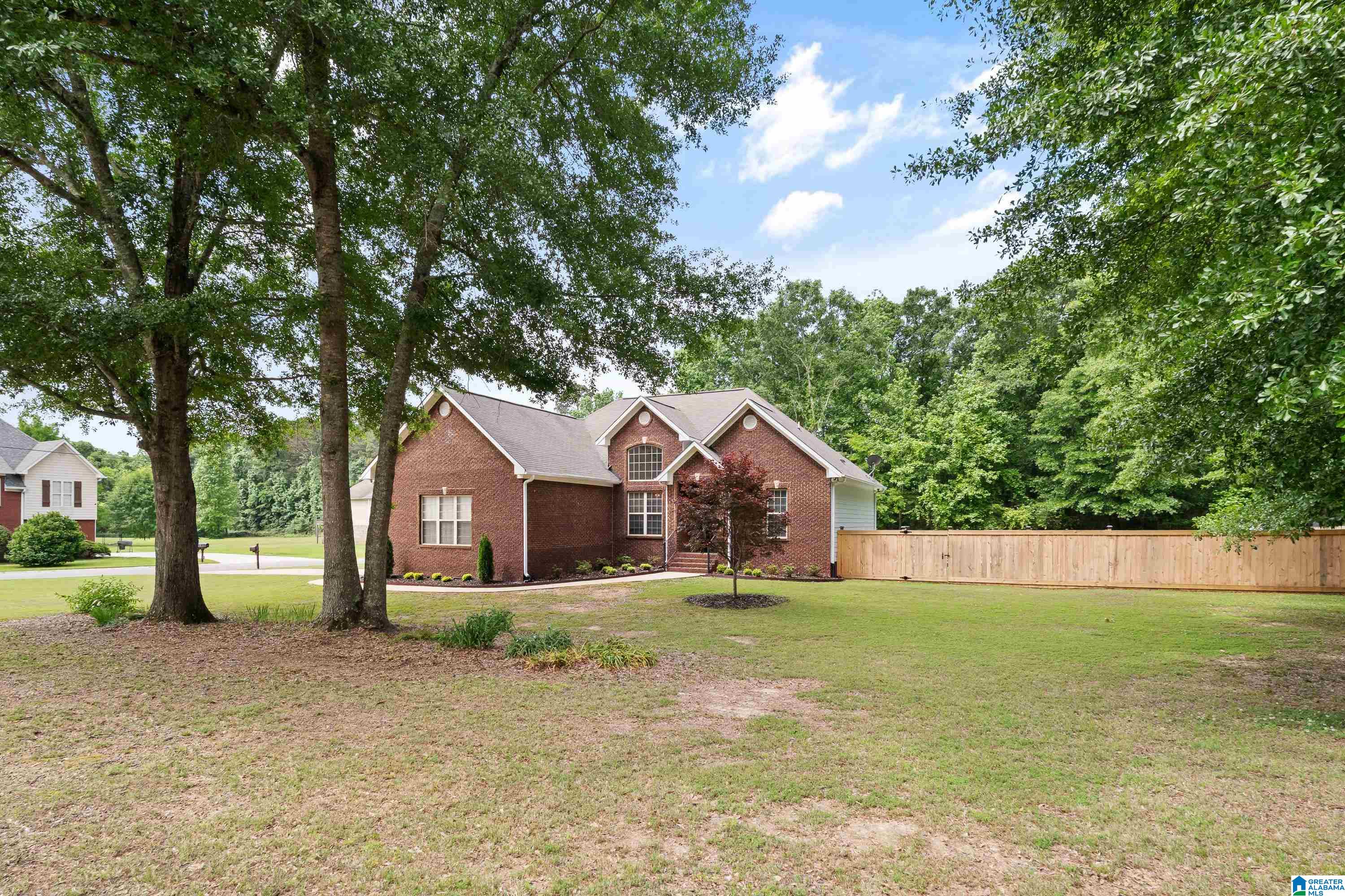 Homes for sale in Riverside, AL | 2050 Morris Farms Dr, Riverside, AL 35135 | MLS# 21451975